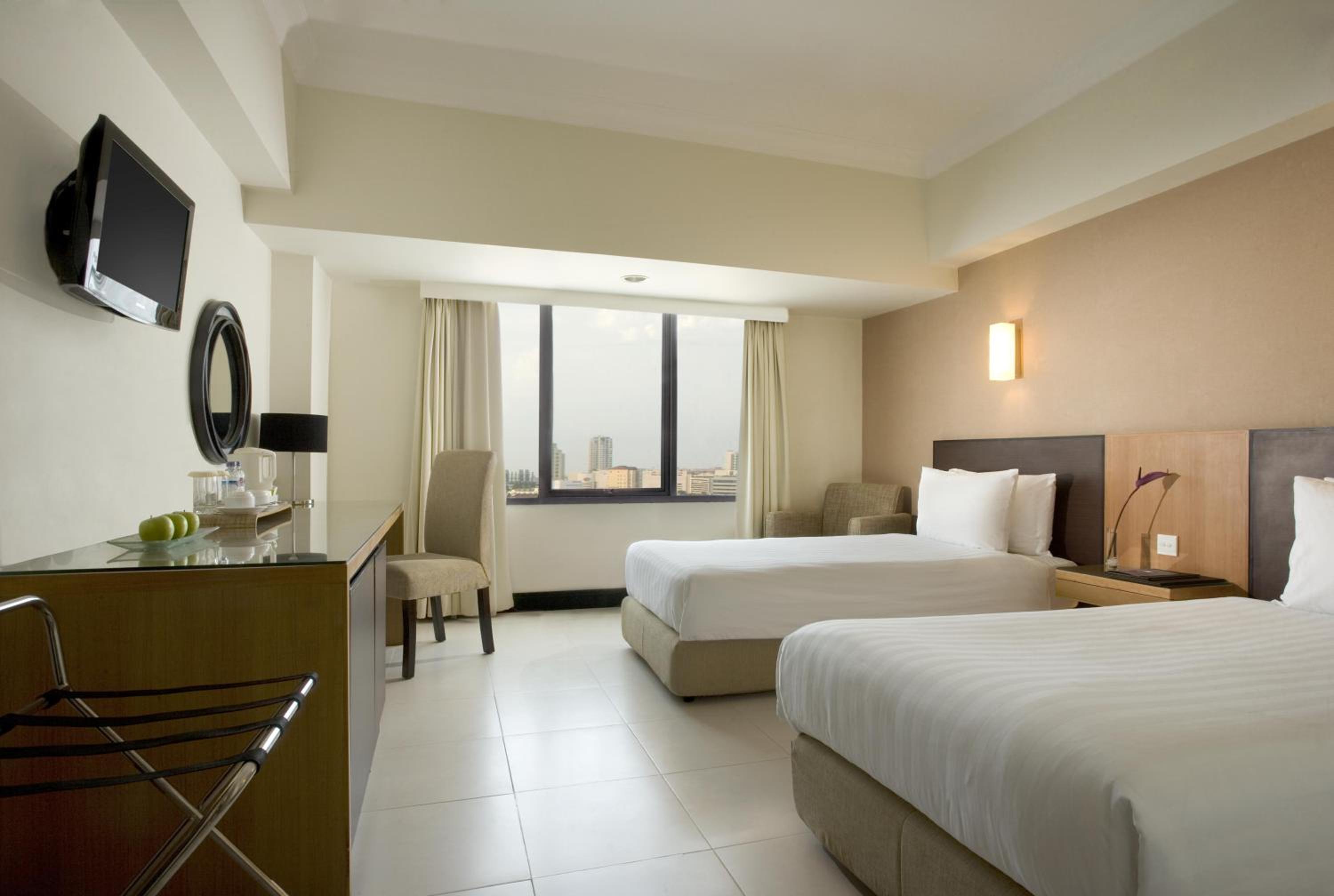 Deluxe King Room photo 2