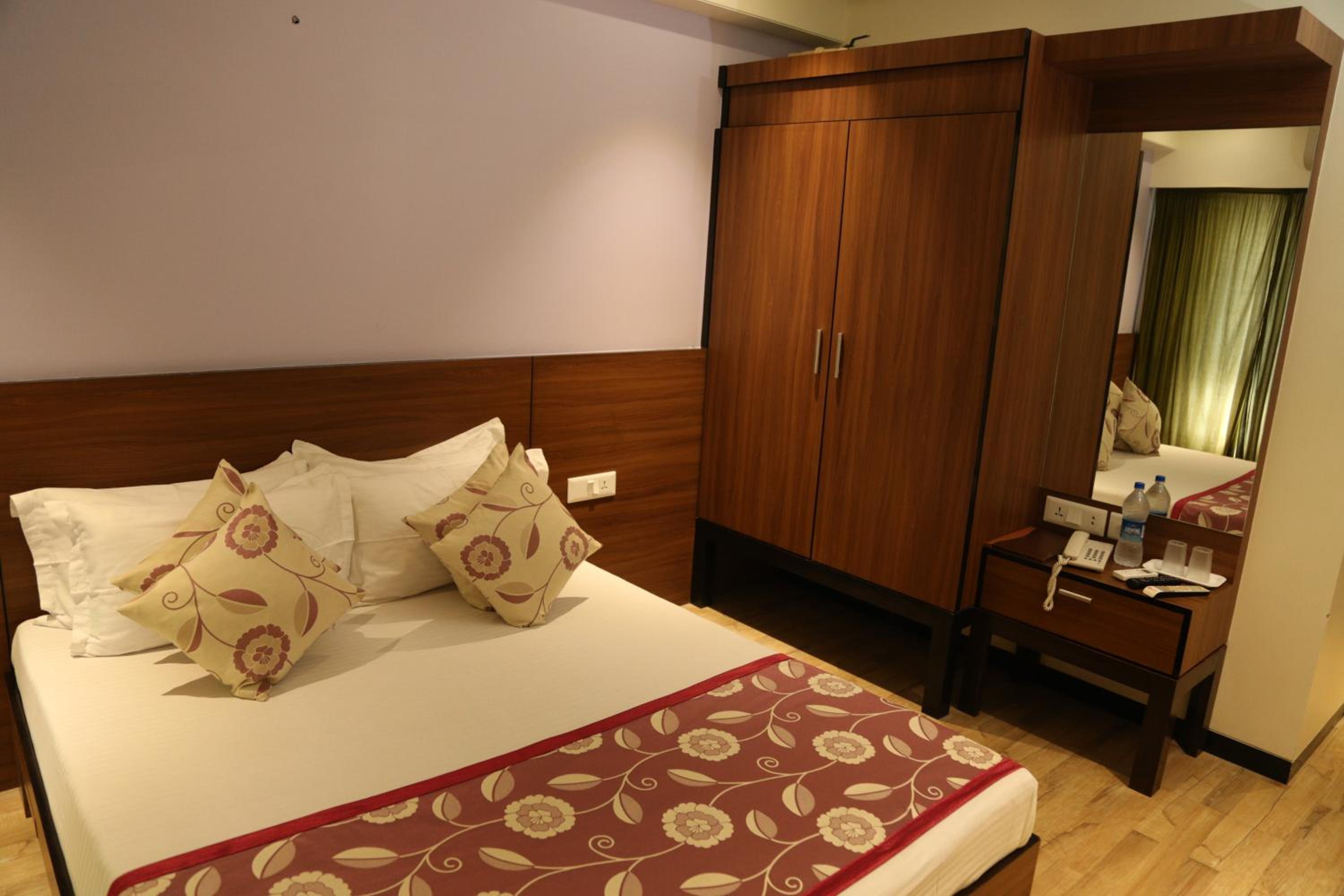 Deluxe Triple Room - Photo 3
