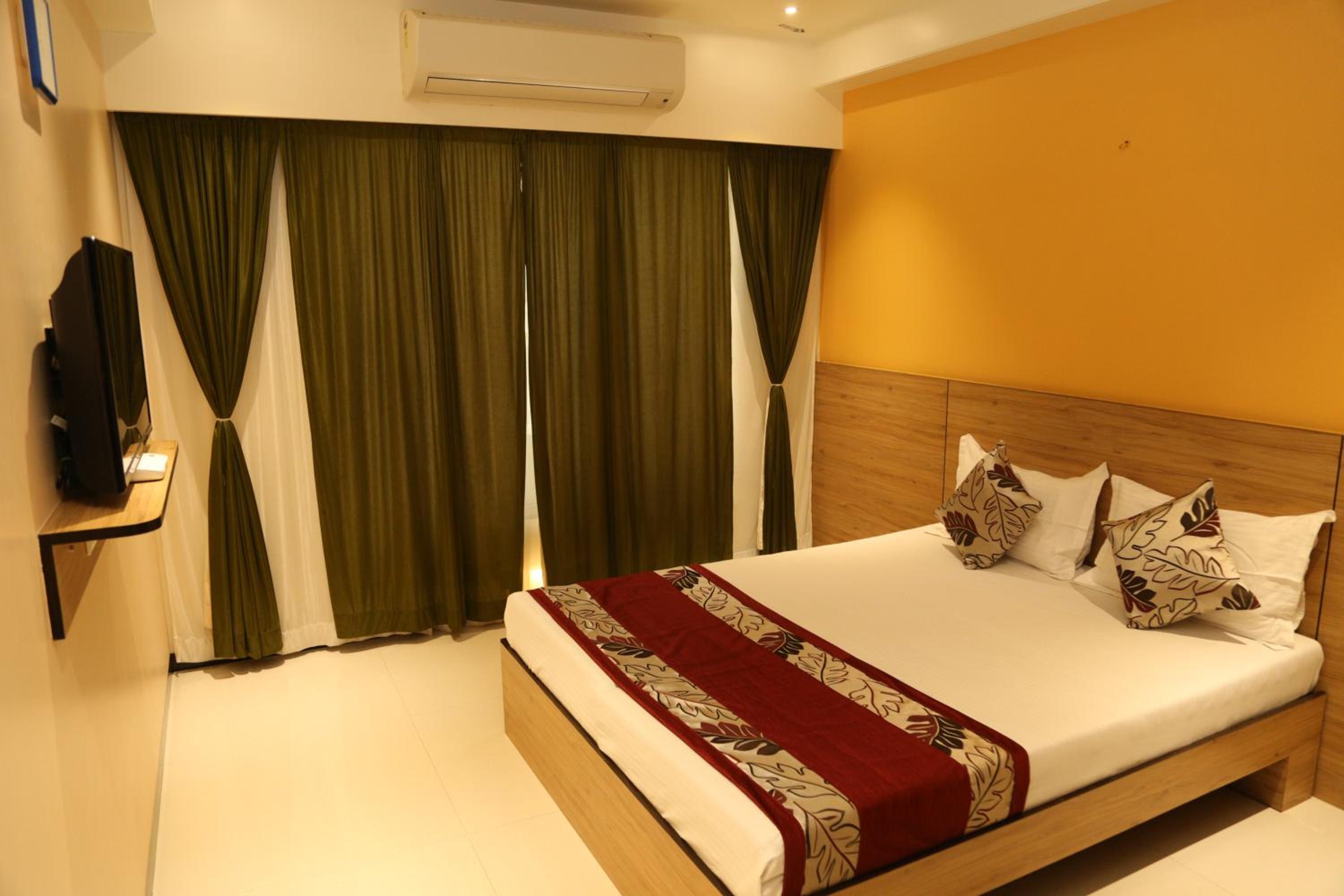 Deluxe Triple Room - Photo 5