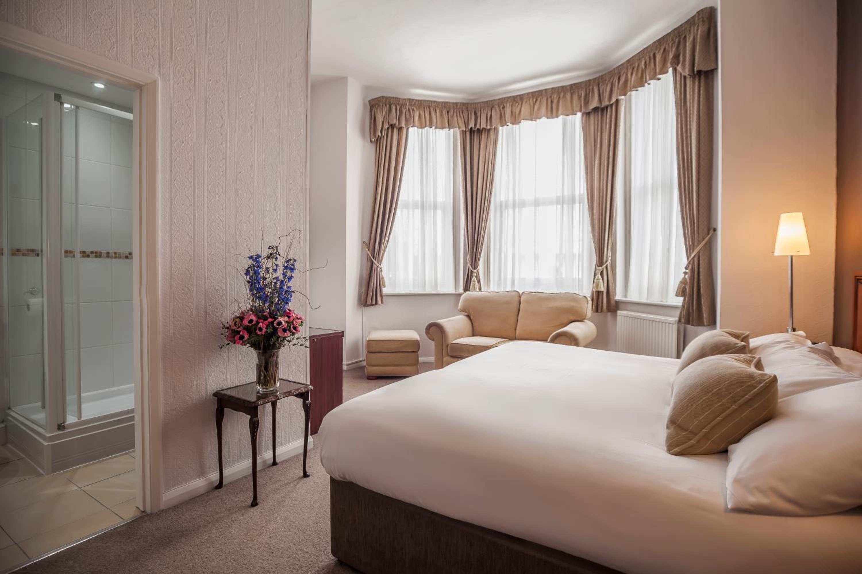 Superior Double or Twin Room - Photo 1