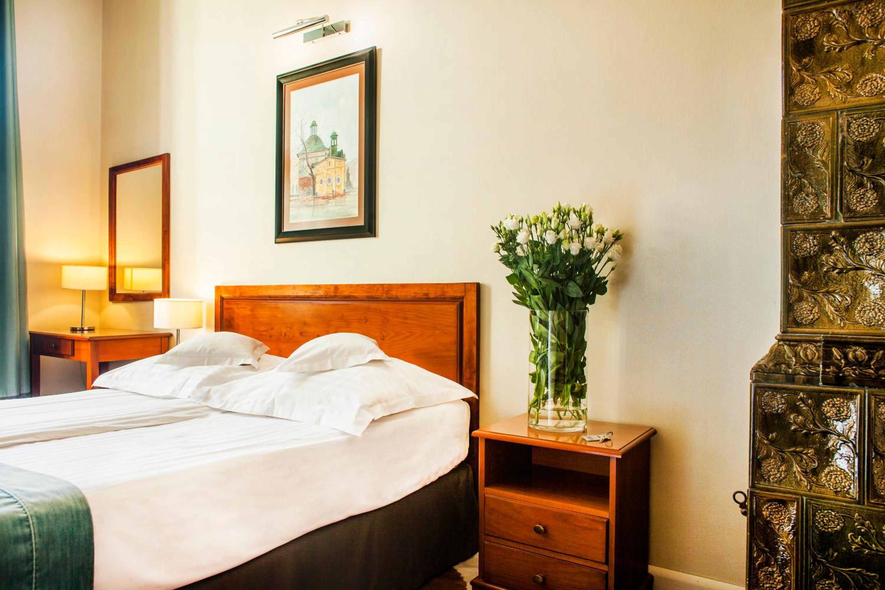Double or Twin Room - Photo 2