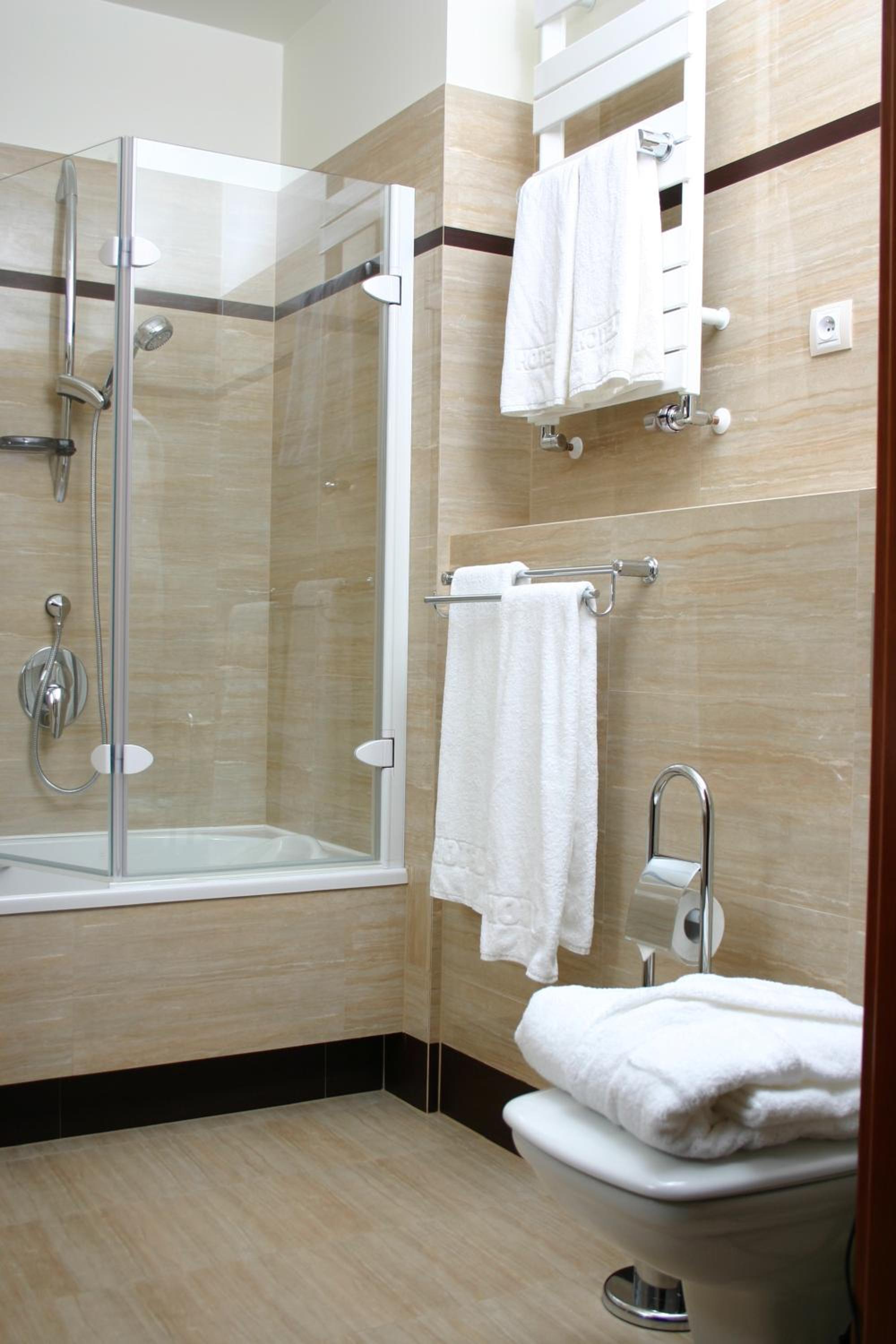 Superior Double Room with Sofa - Photo 4