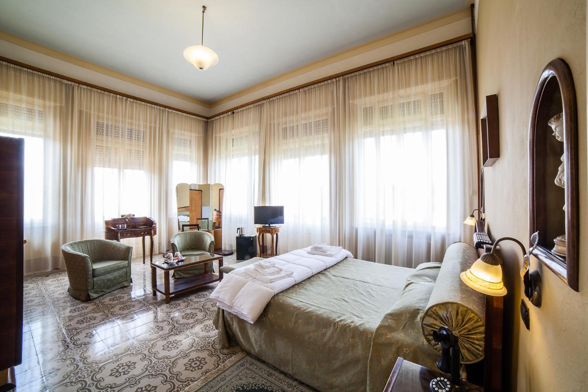 Junior Suite with Terrace photo 2