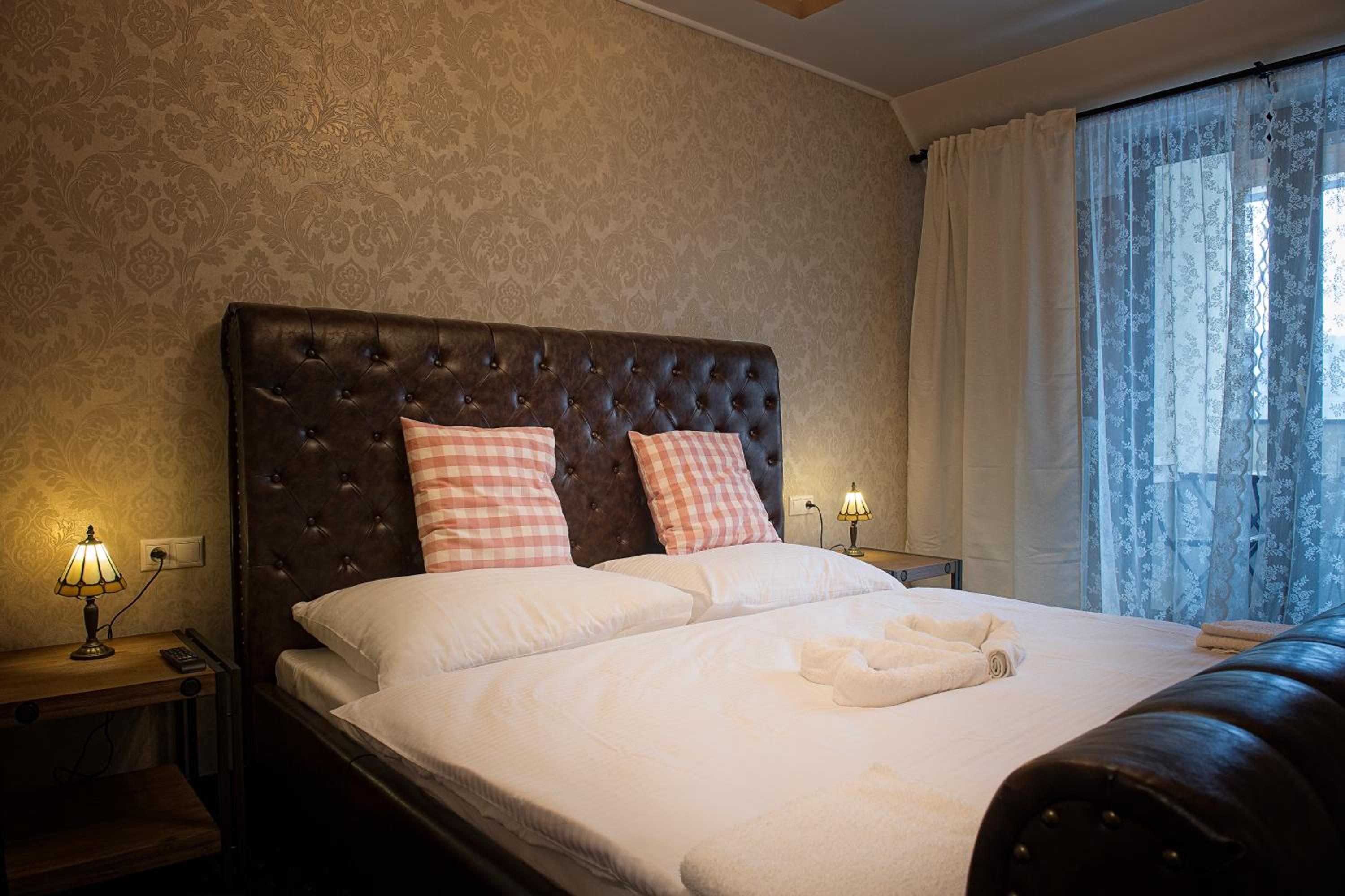 Economy Double Room photo 2