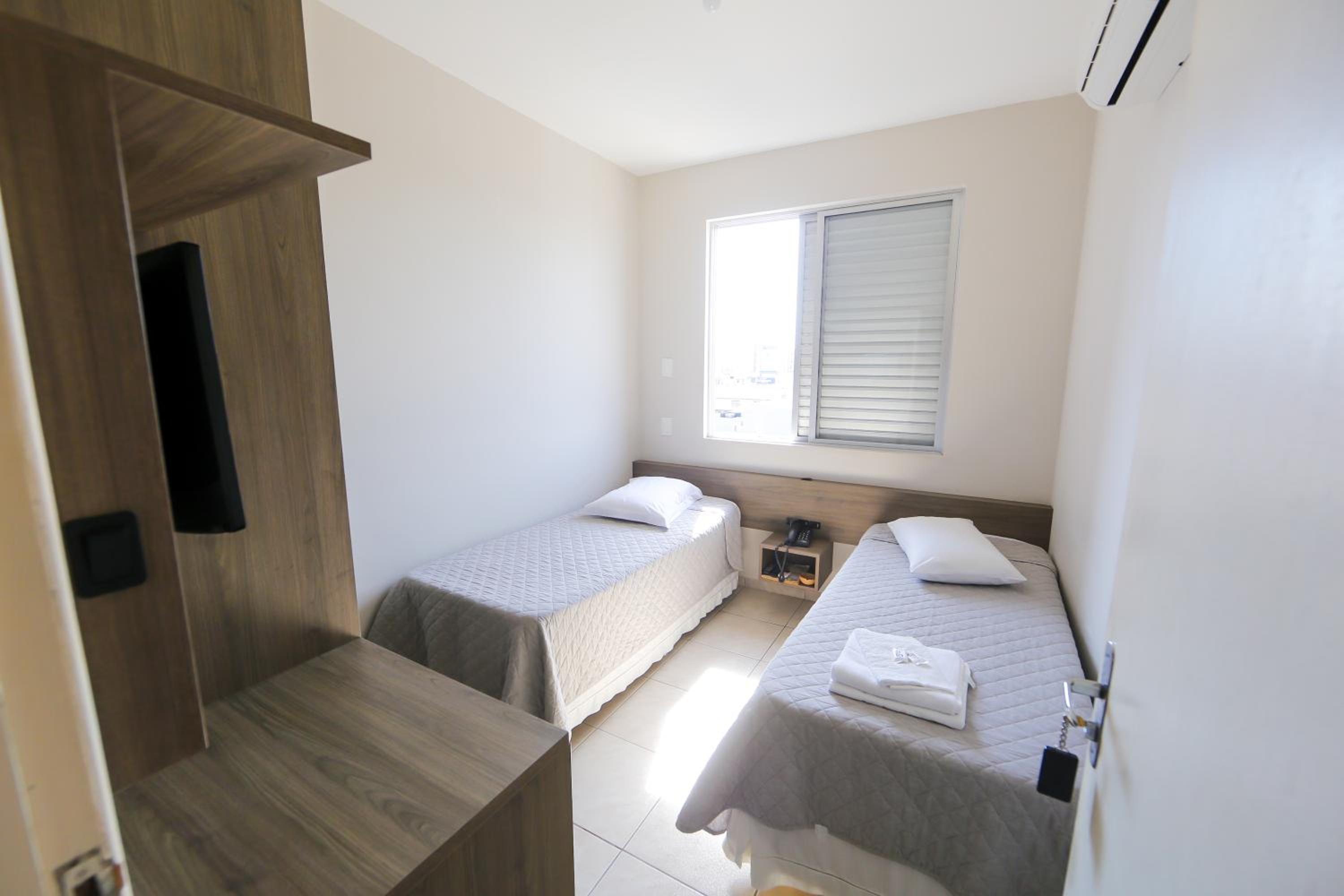 Standard Twin Room photo 3
