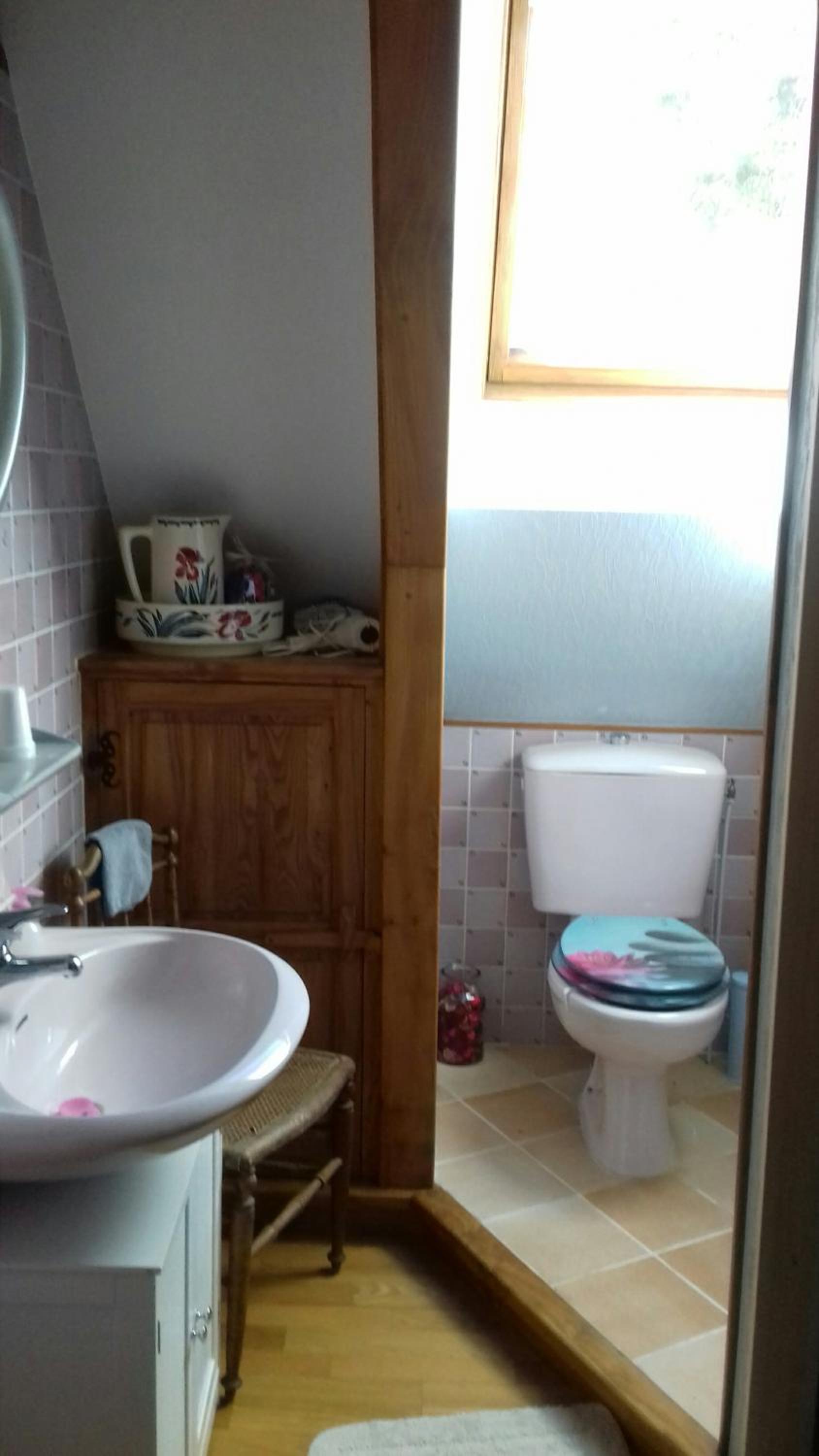 Double Room with Balcony - Photo 2