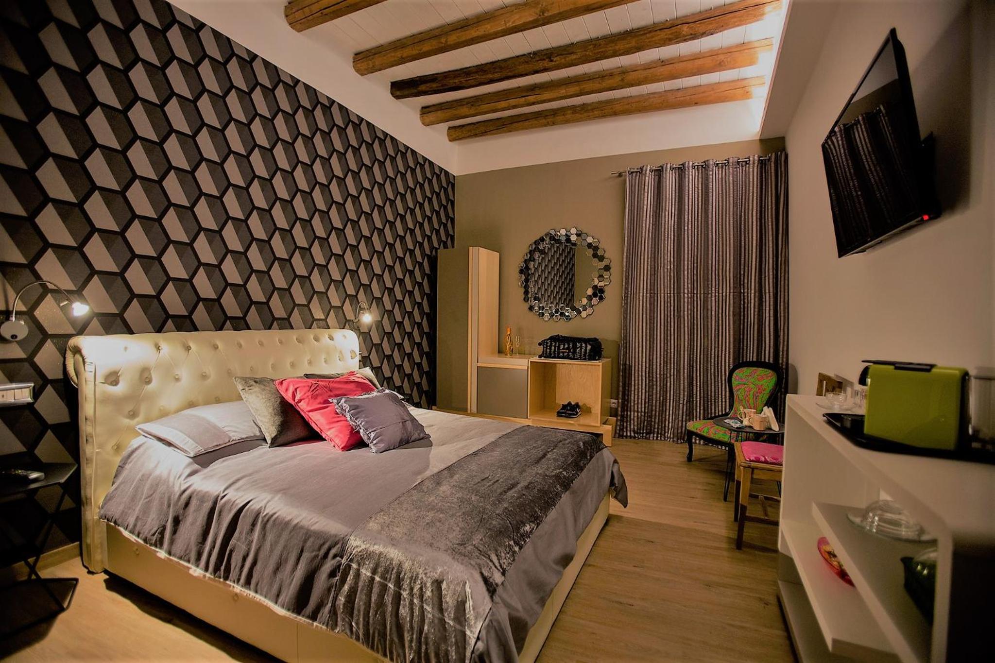 Deluxe Double Room - Photo 1