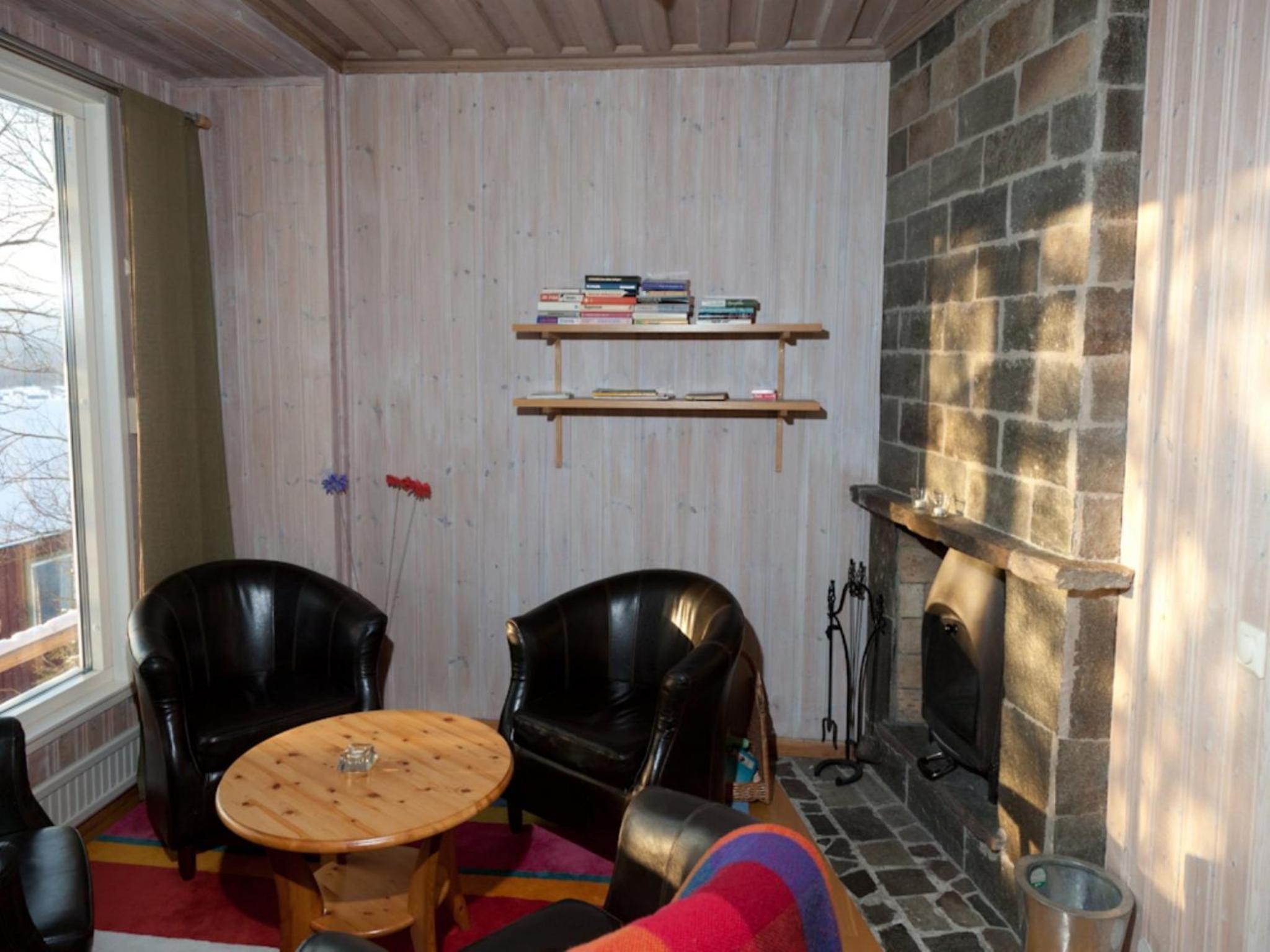 Apartment with Terrace - Photo 7