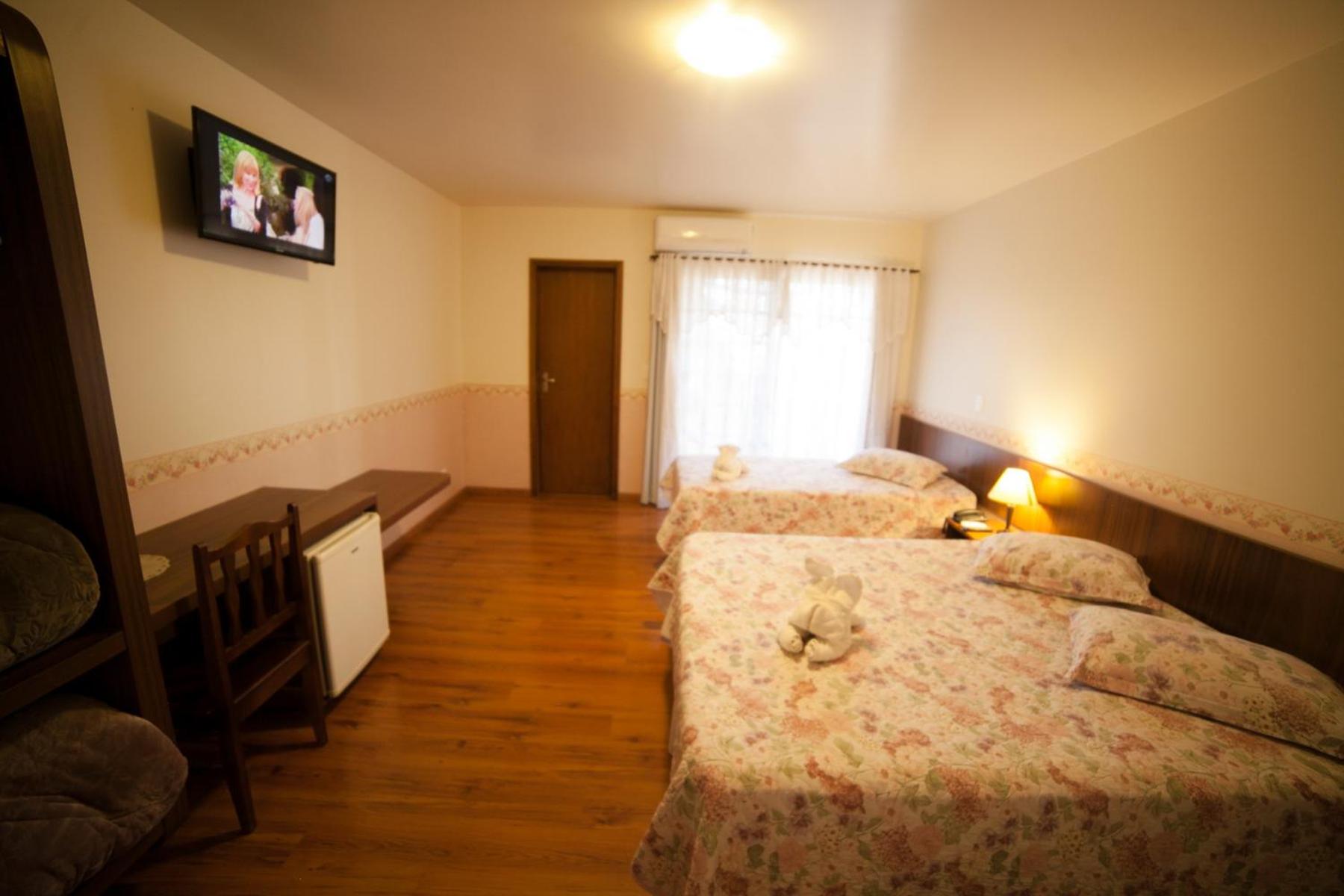 Deluxe Suite photo 2