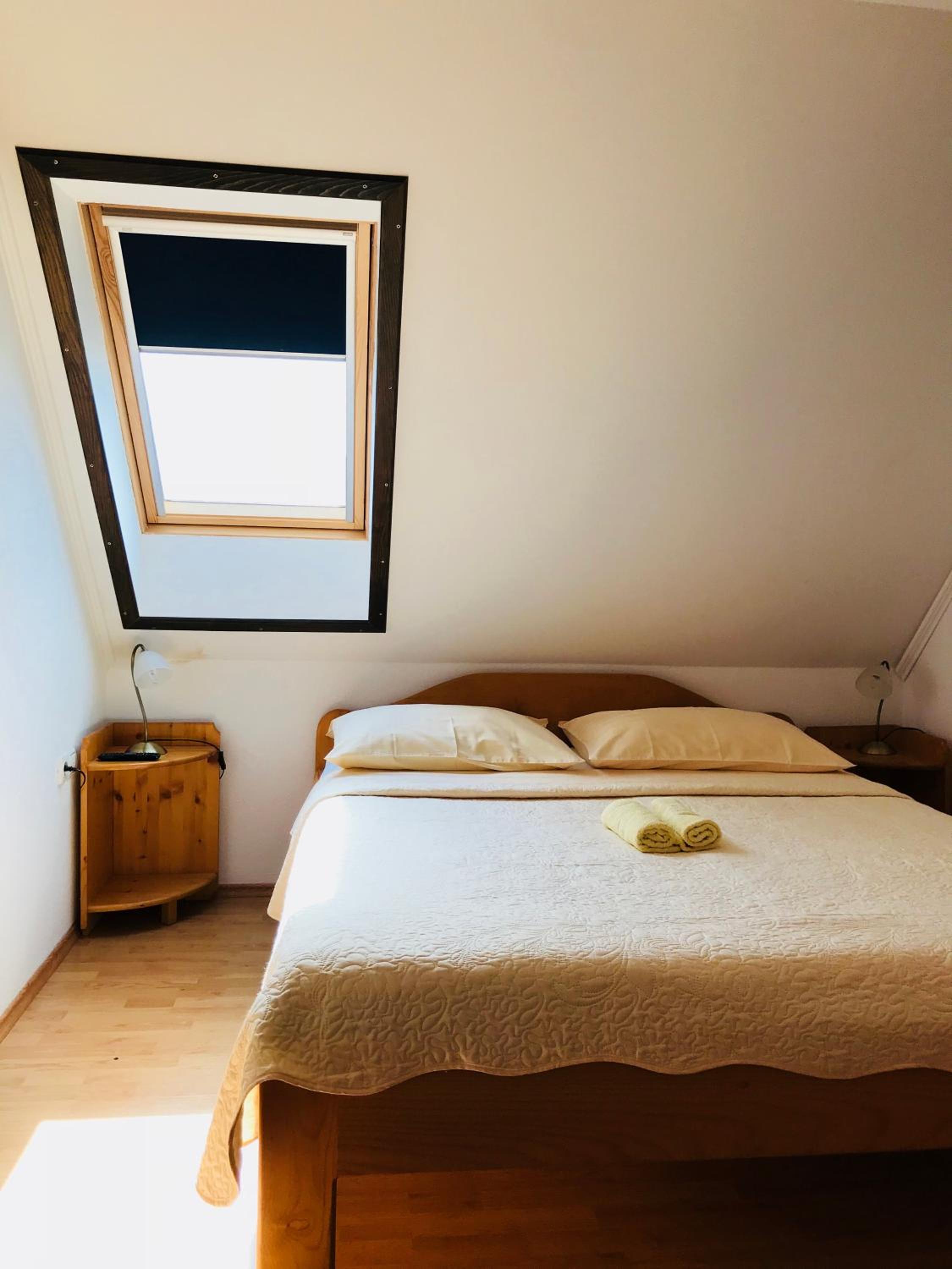 Double Room - Photo 4