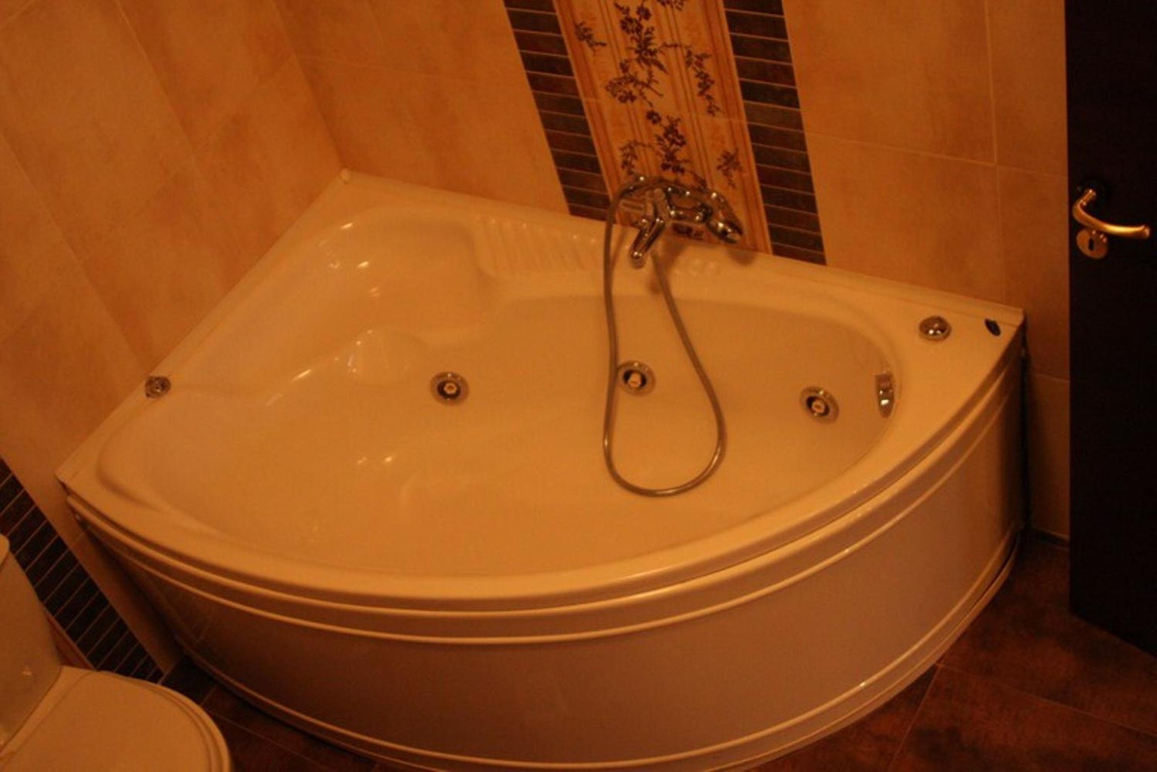 Suite - Photo 3