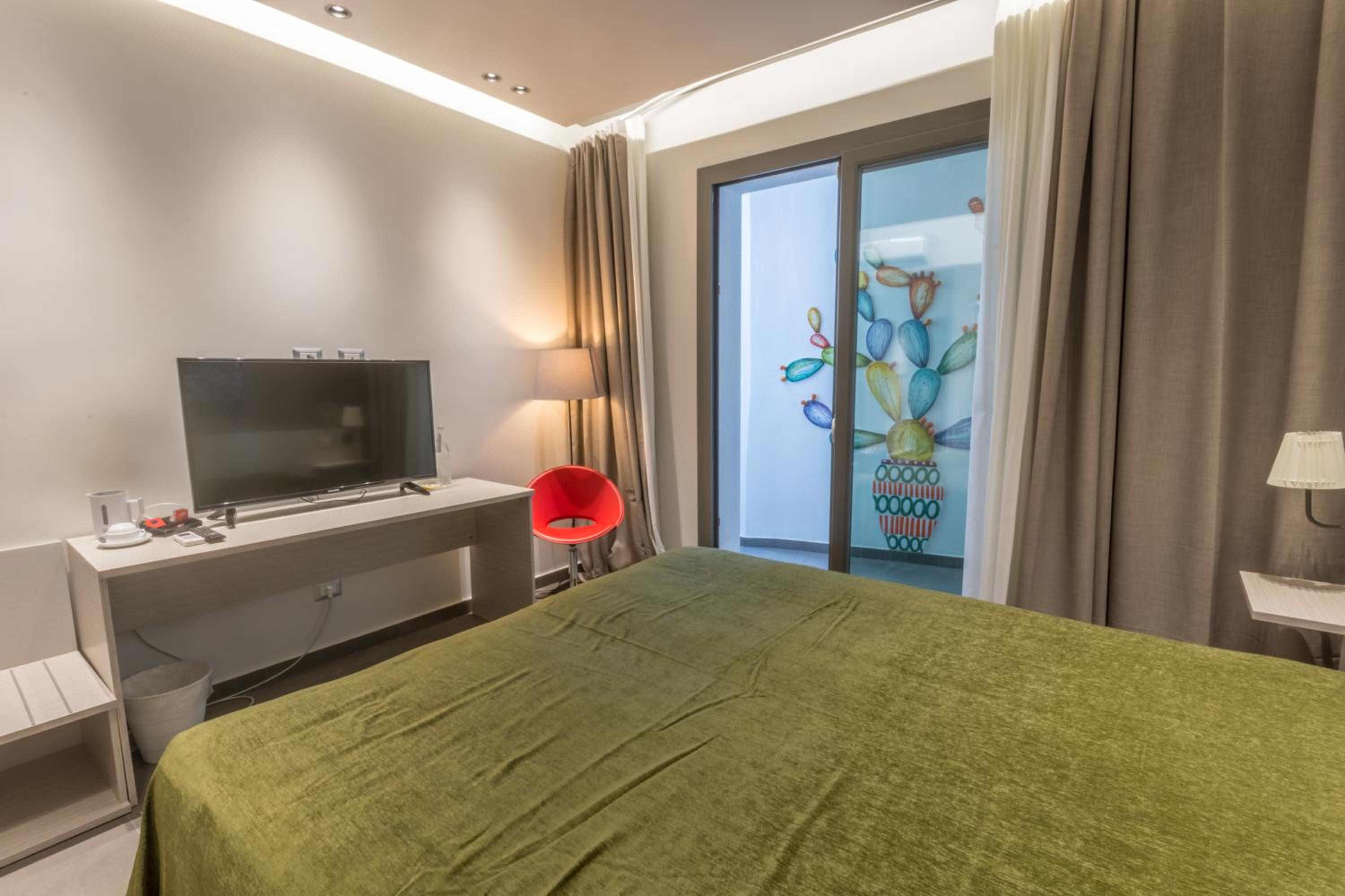 Economy Double or Twin Room photo 3