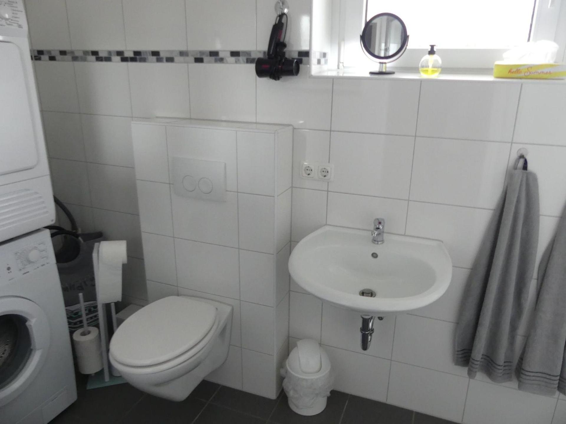 Apartment photo 2