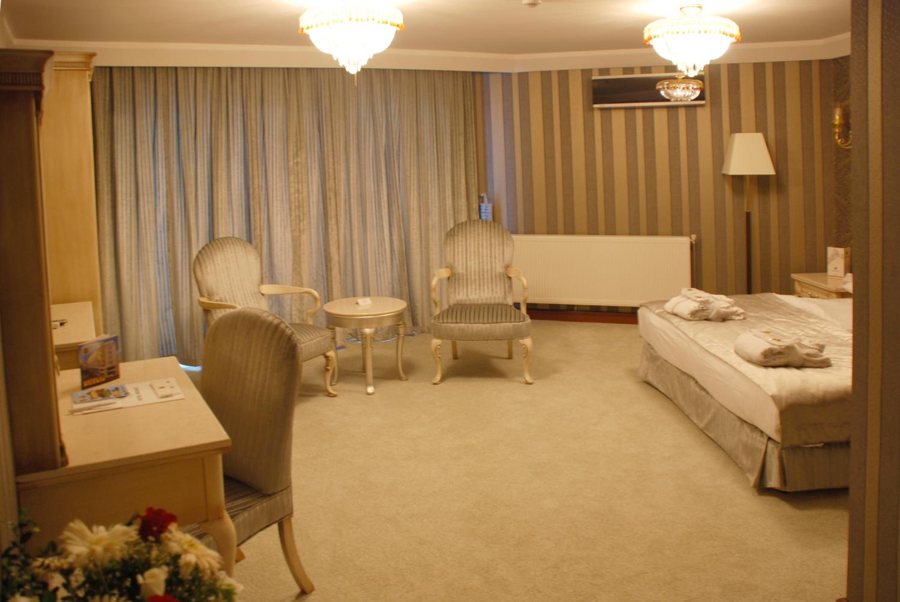 Junior Suite with Sea View photo 2