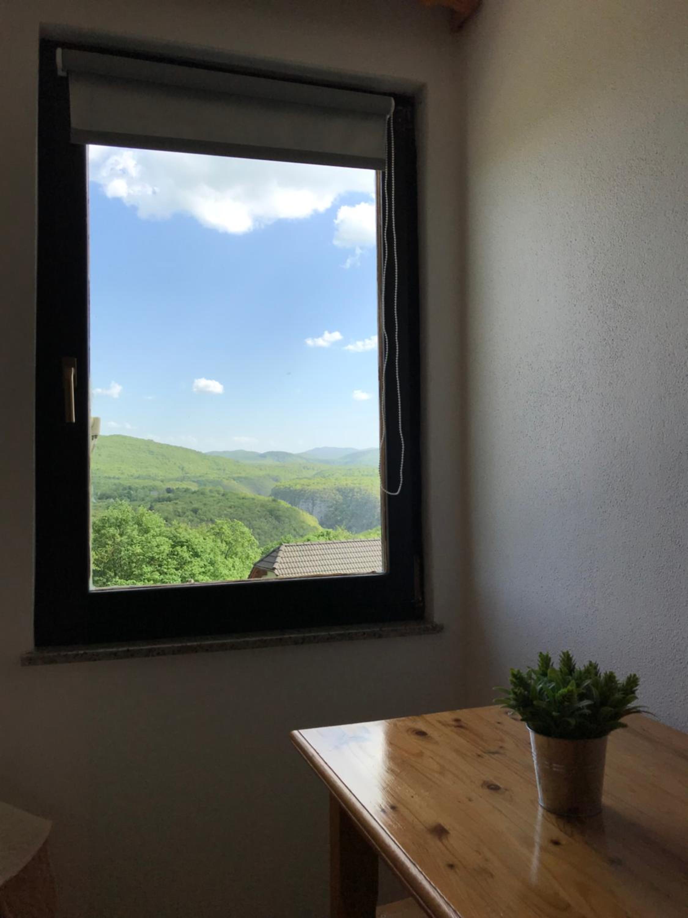 Two-Bedroom Apartment with Balcony - Photo 4