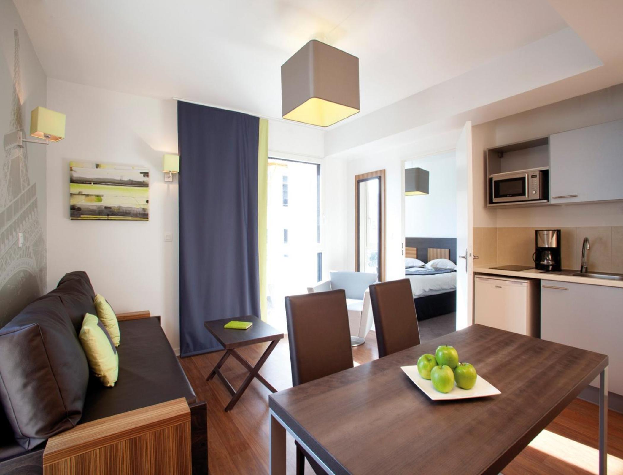 One-Bedroom Apartment (2 Adults + 2 Children)