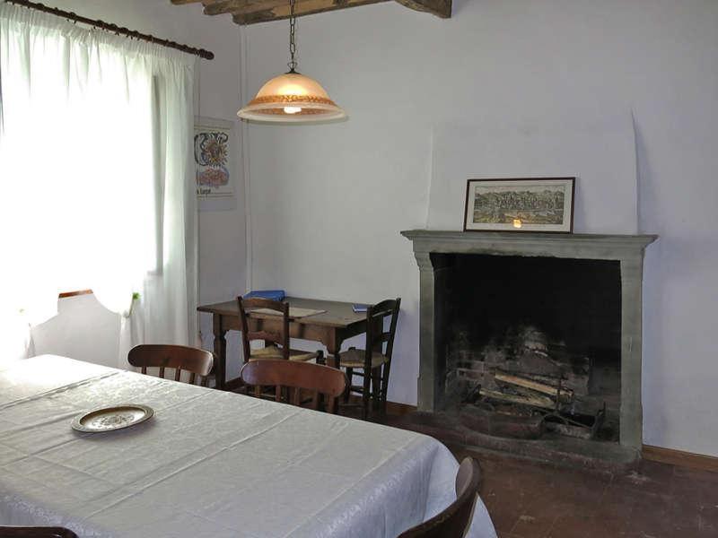 Four-Bedroom House photo 3