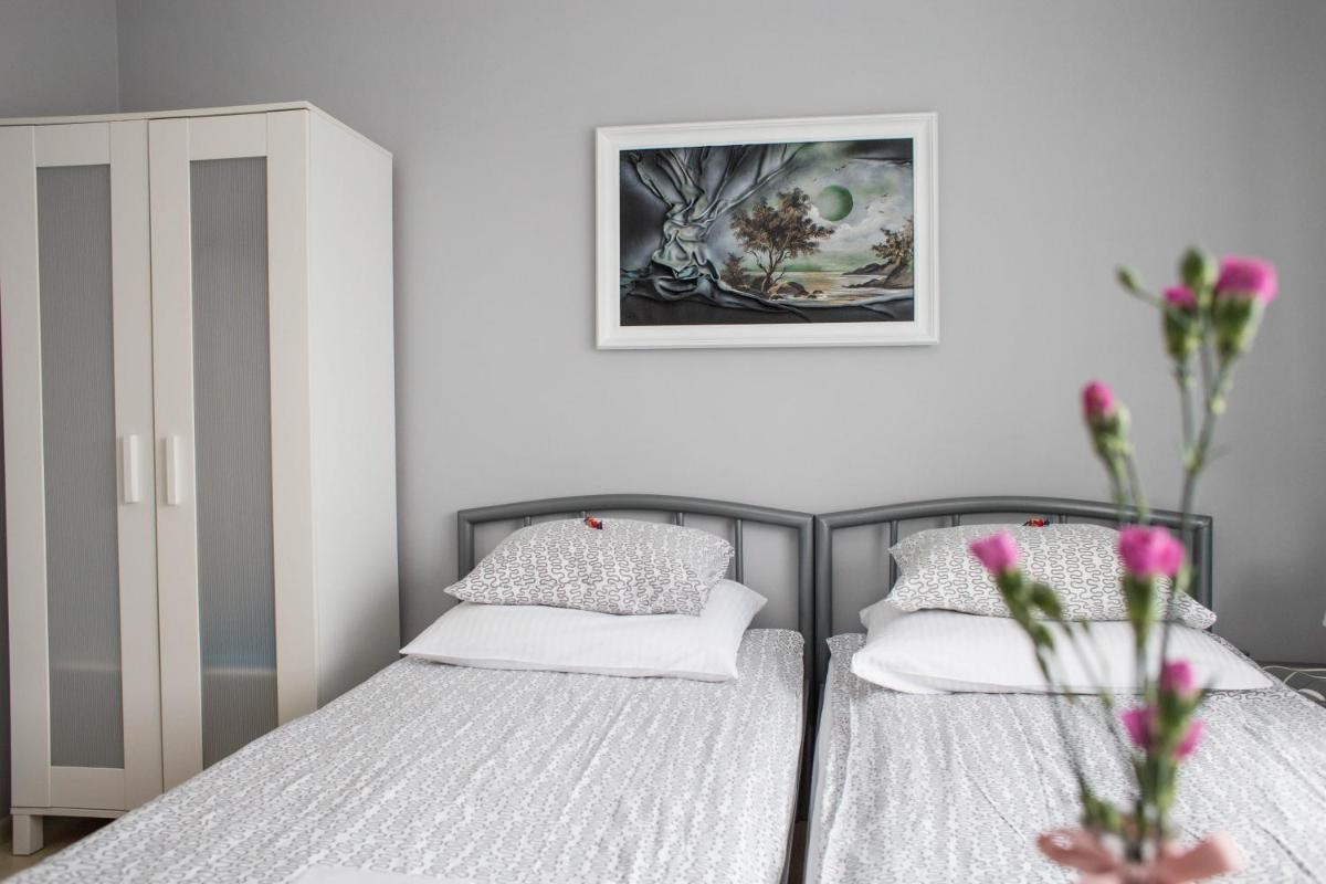 Triple Room with Private Bathroom photo 3