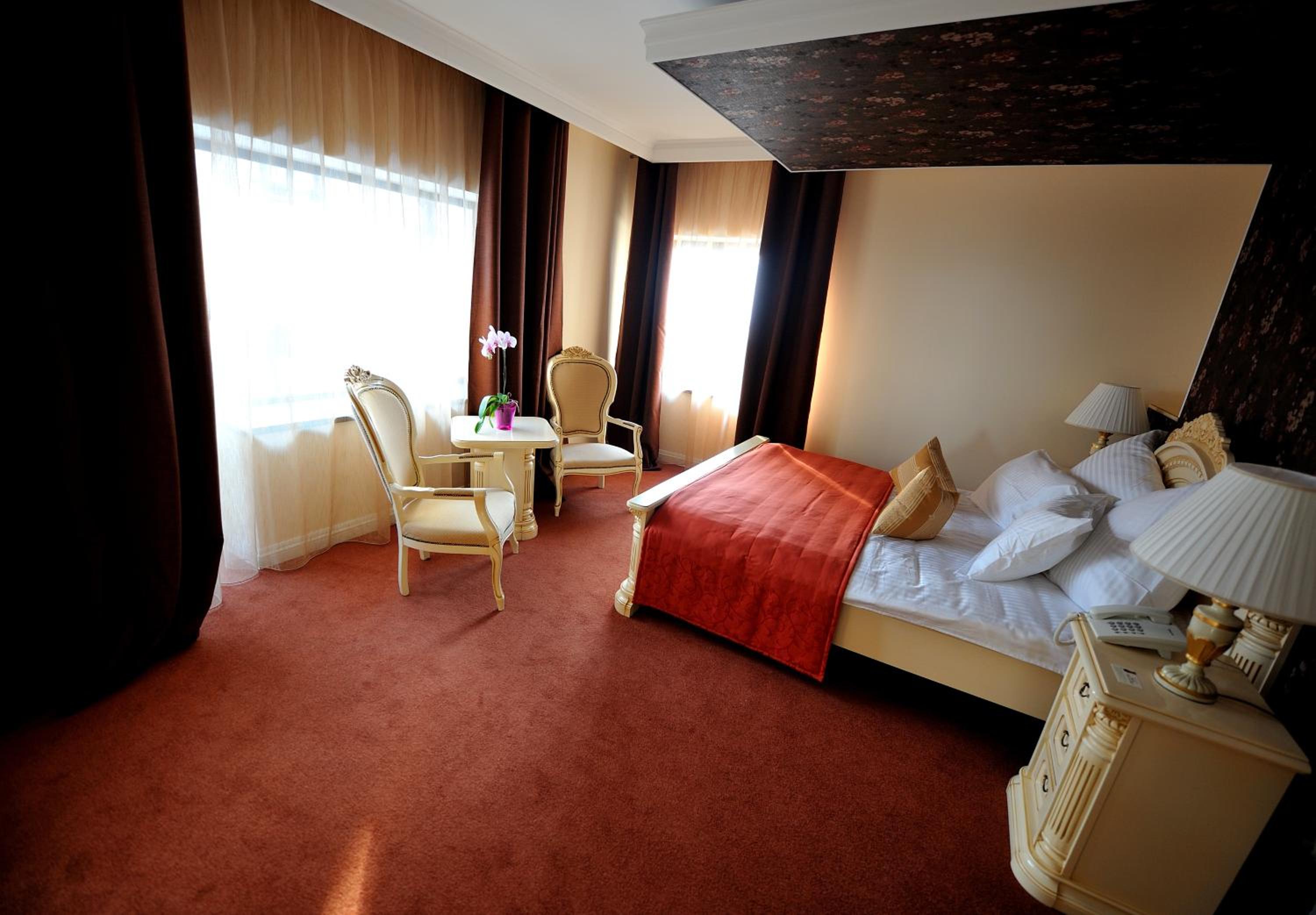 Double Room - Photo 1