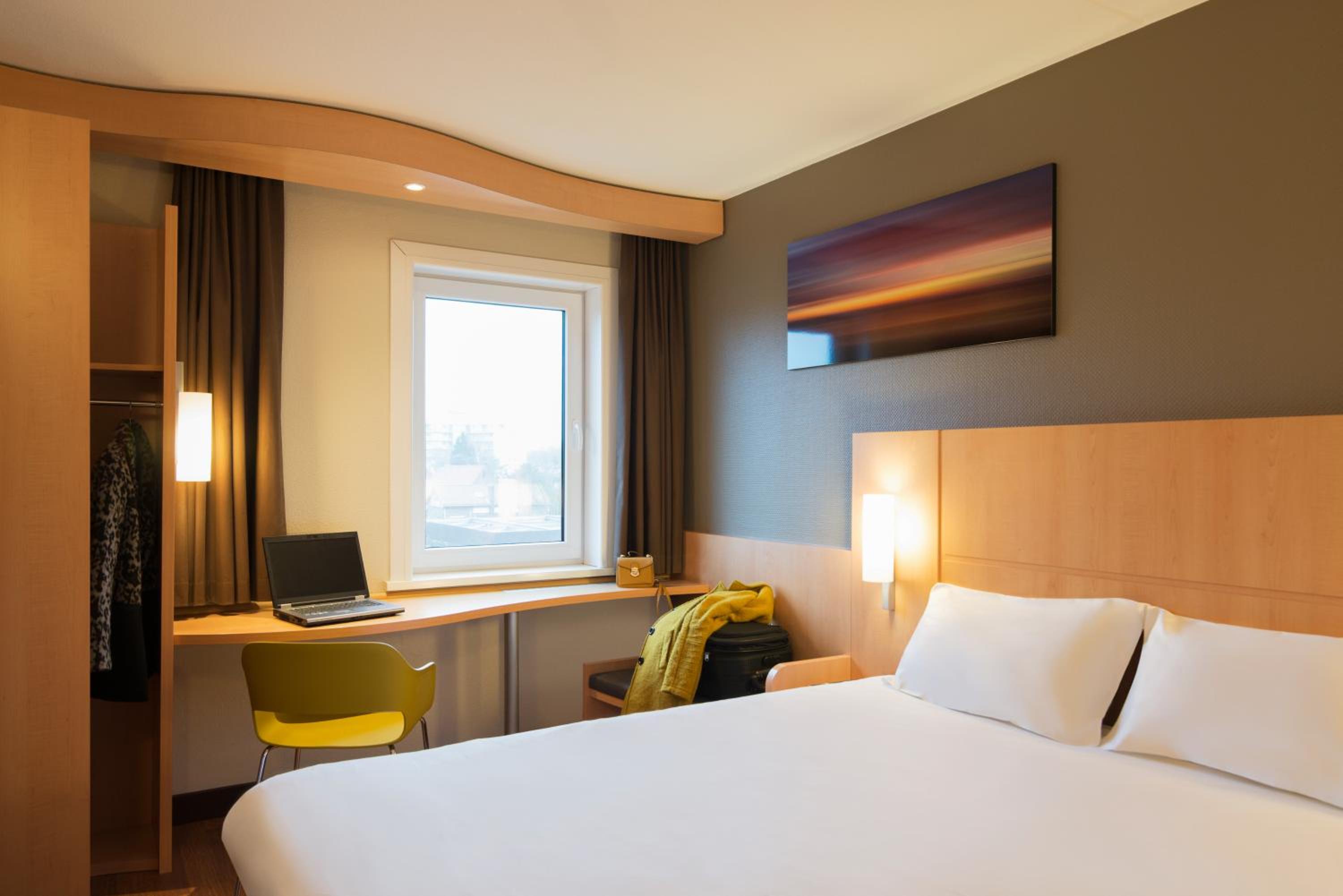 Standard Double Room - Photo 4