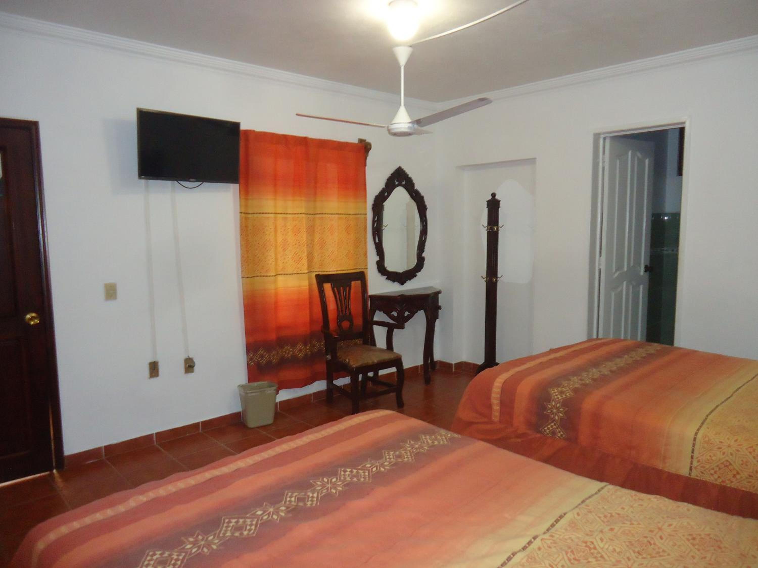 Double Room With Two Double Beds photo 1