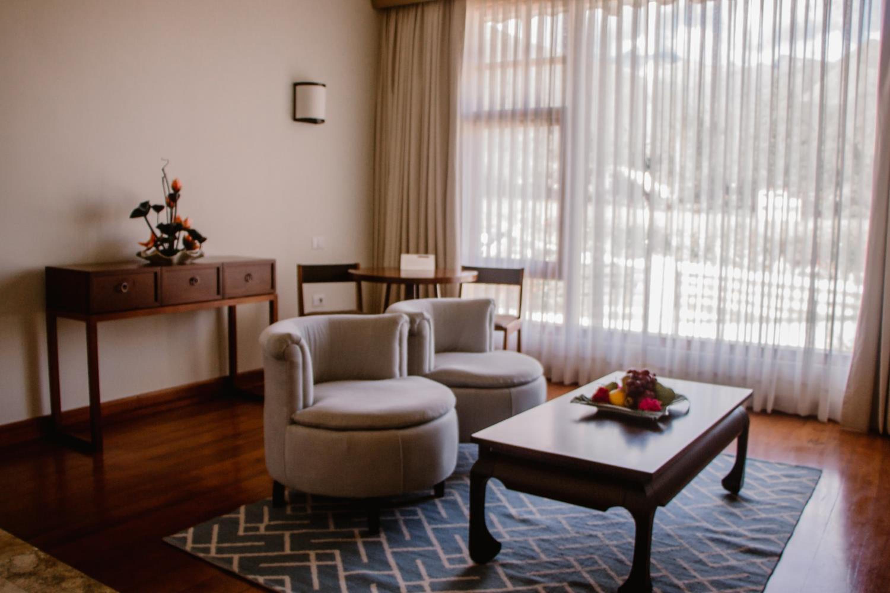 Deluxe Suite with Spa Bath photo 3