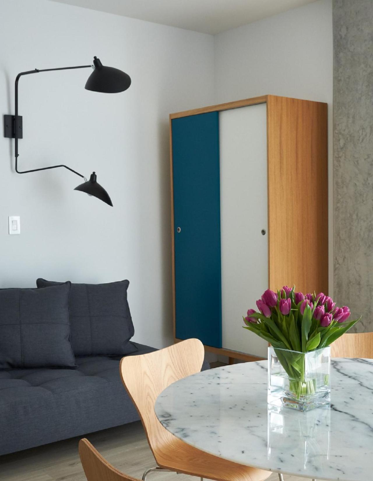 Innenhof 1-Zimmer-Suite - mit Küchenzeile und Stehbalkon