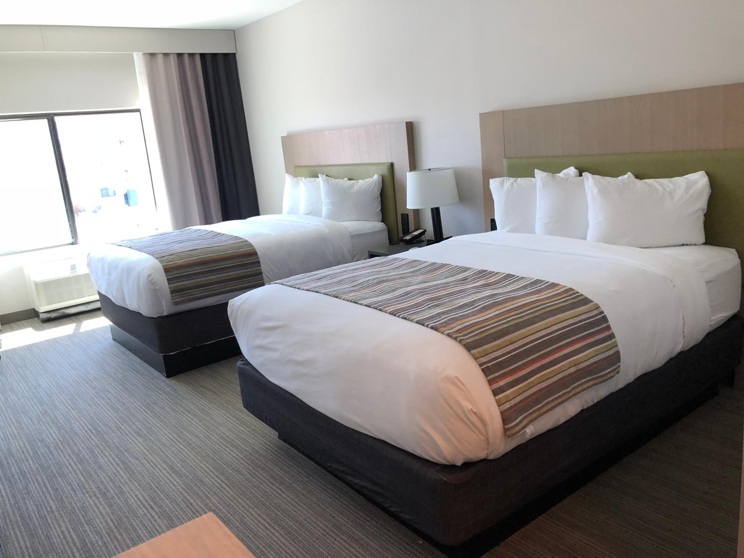 Queen Room with Two Queen Beds - Non-Smoking