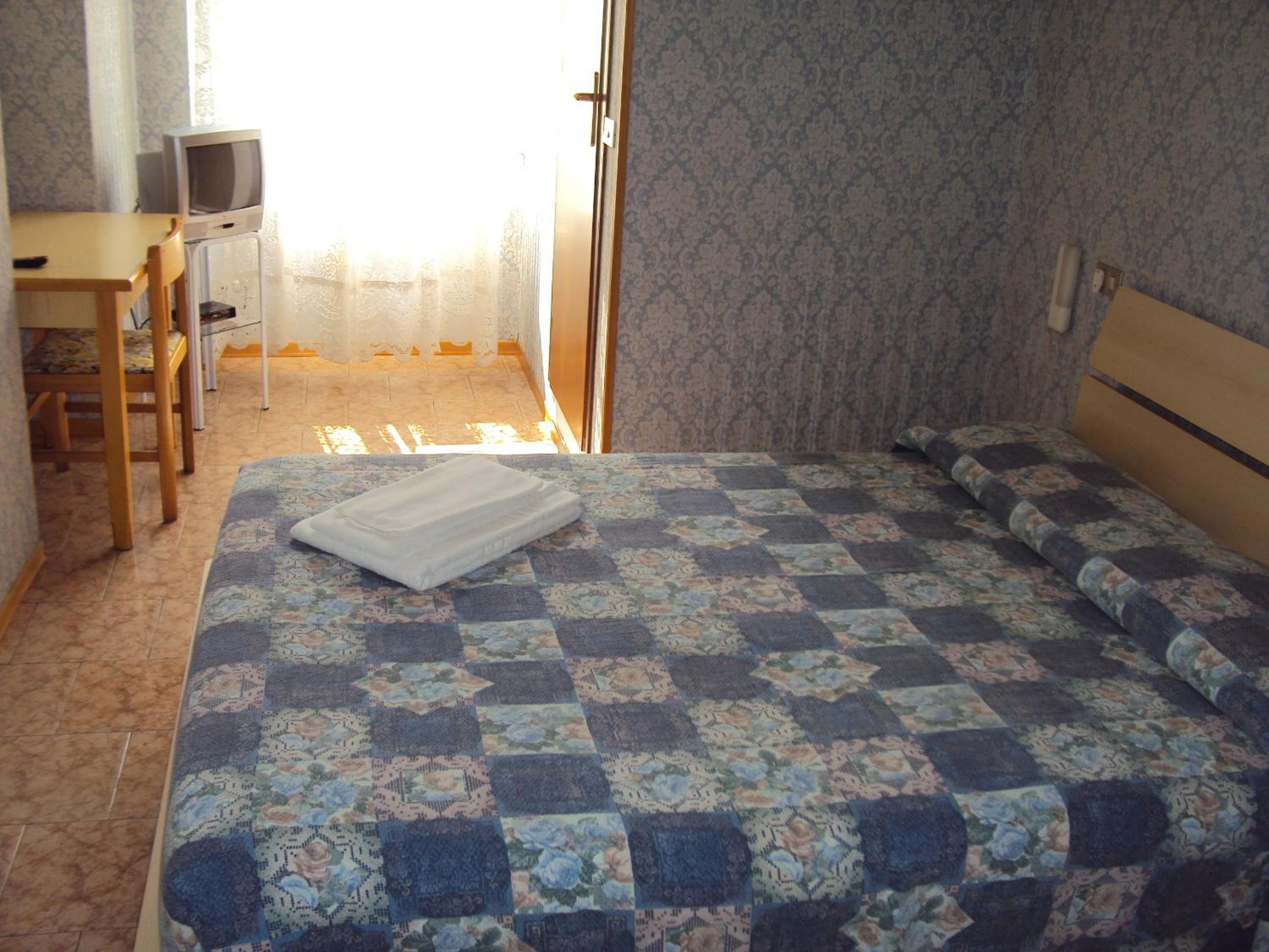 Single Room photo 2