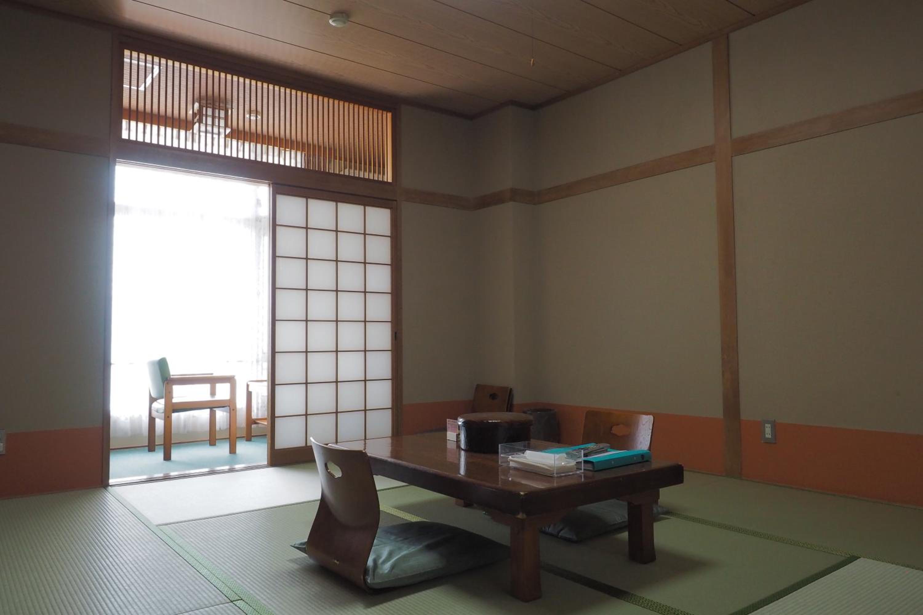 Japanese-Style Standard Room with Private Toilet photo 3