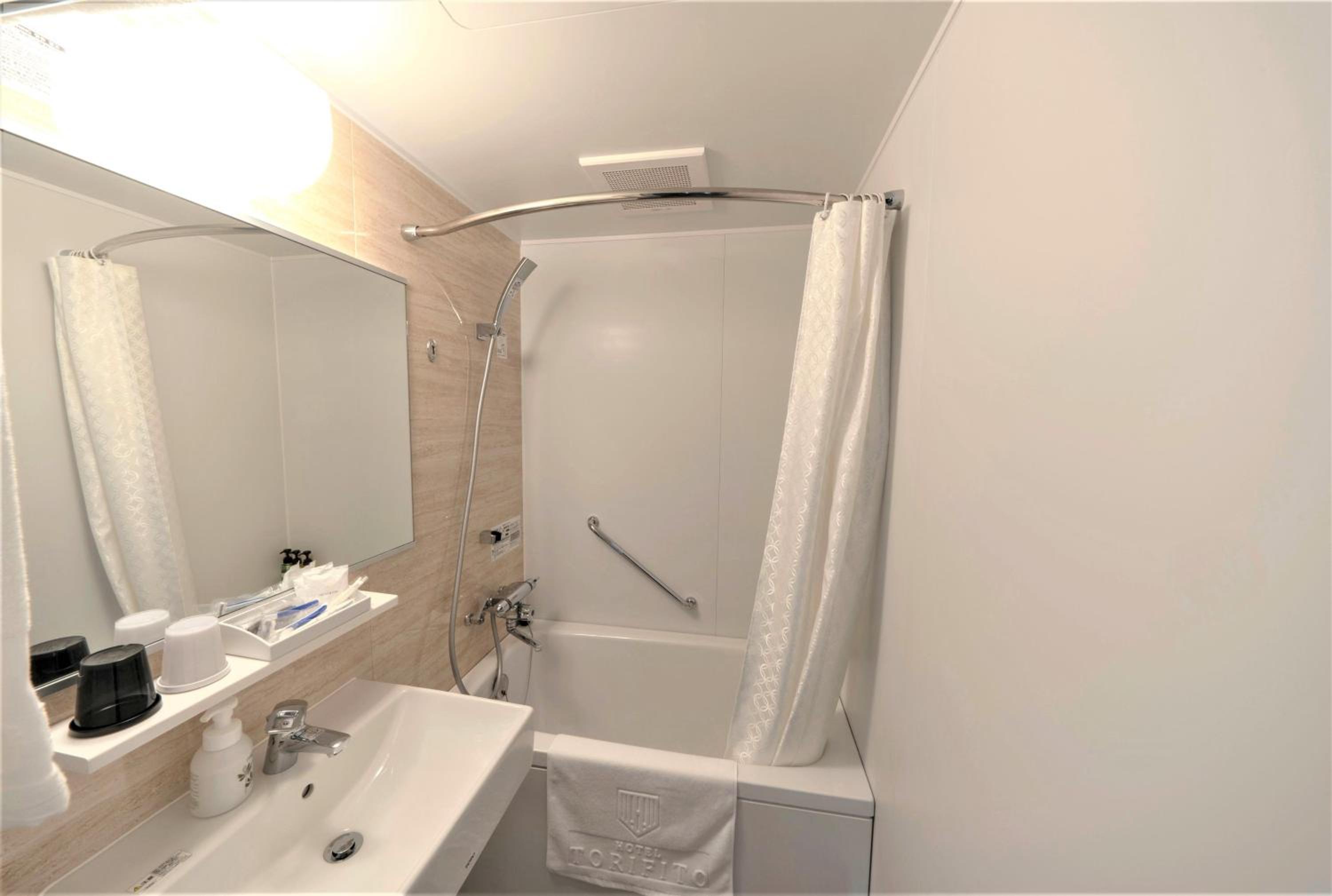 Deluxe Twin Room - Non-Smoking photo 3