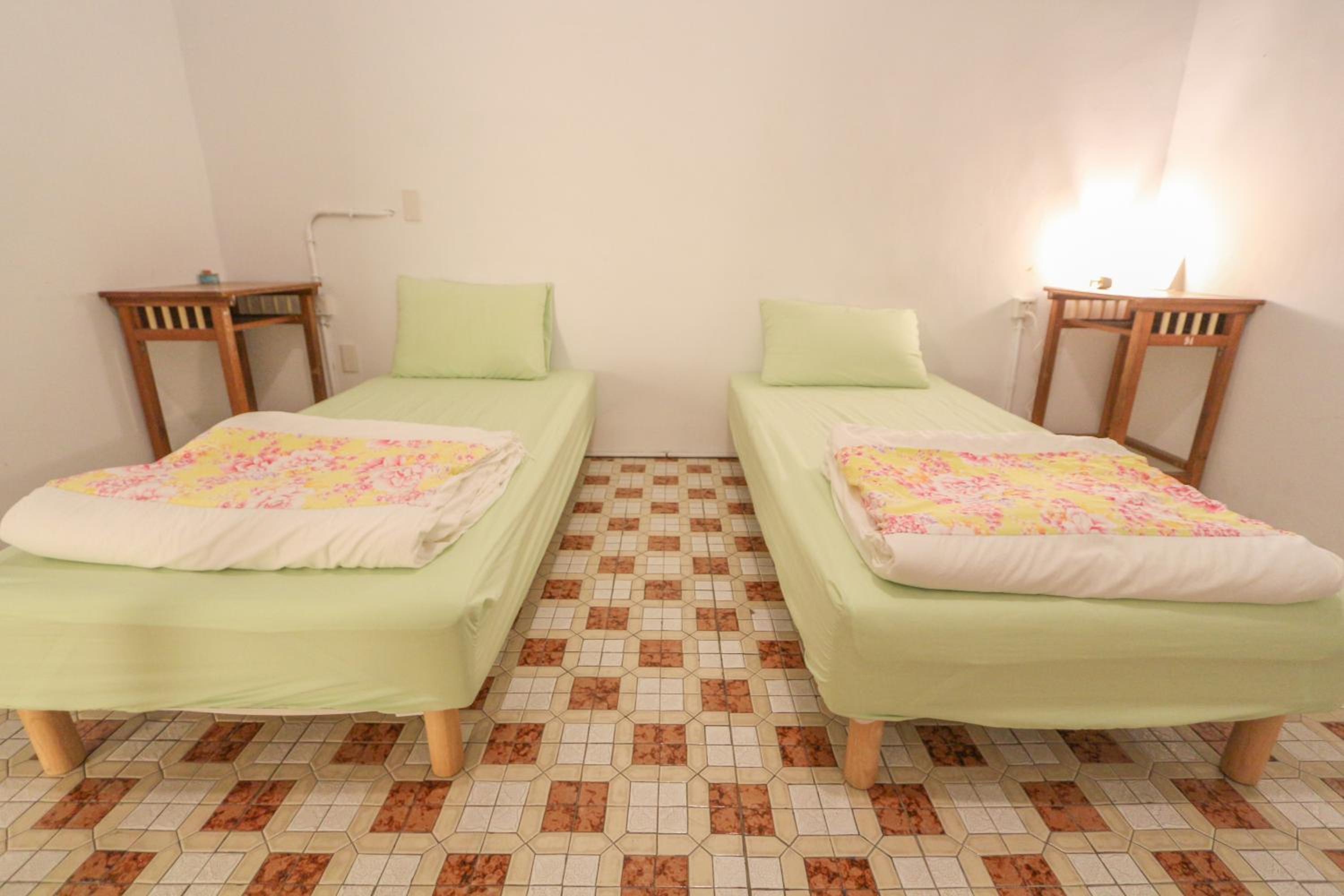 Standard Twin Room photo 2