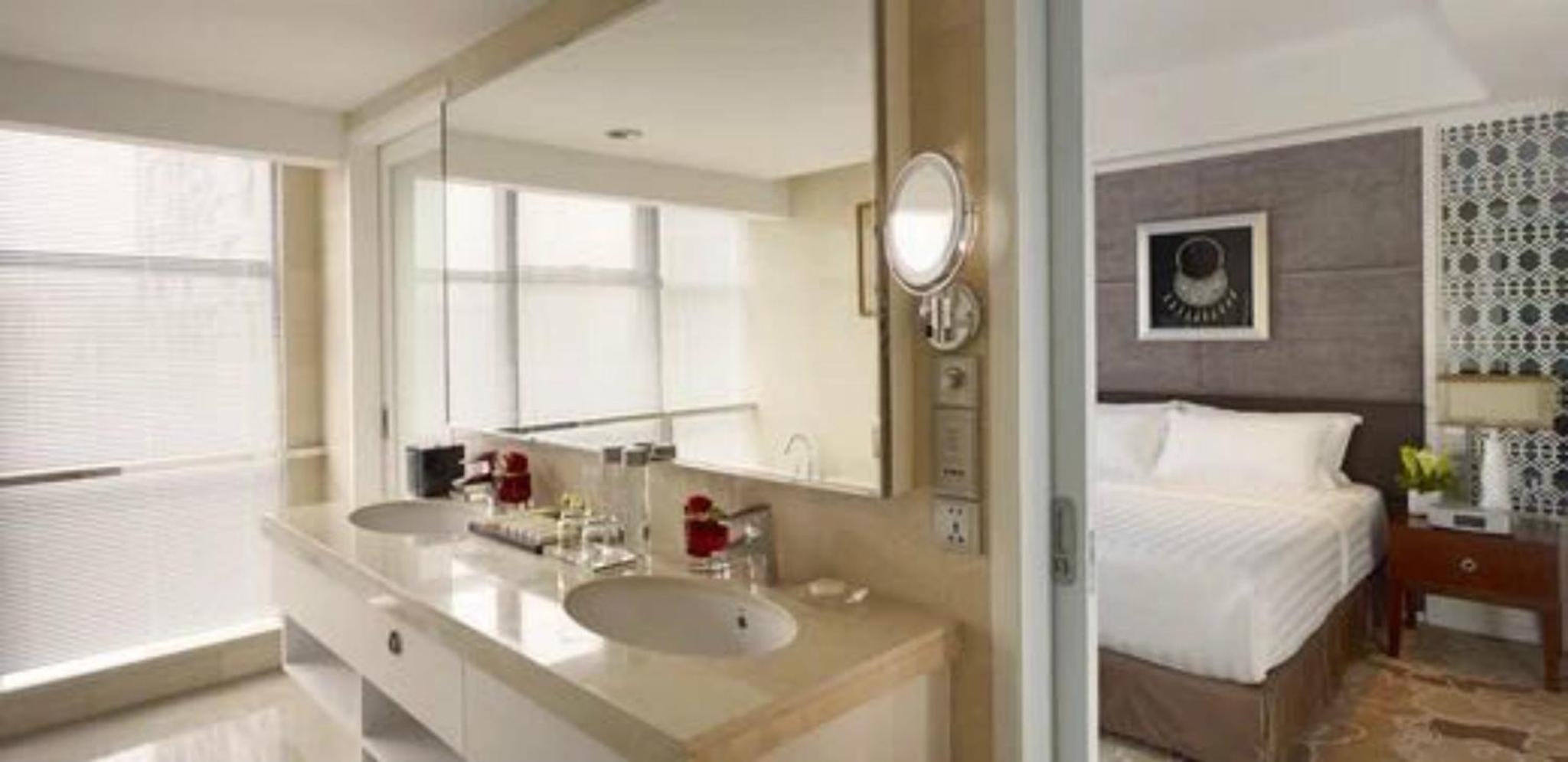 Junior Suite with River View - Photo 9