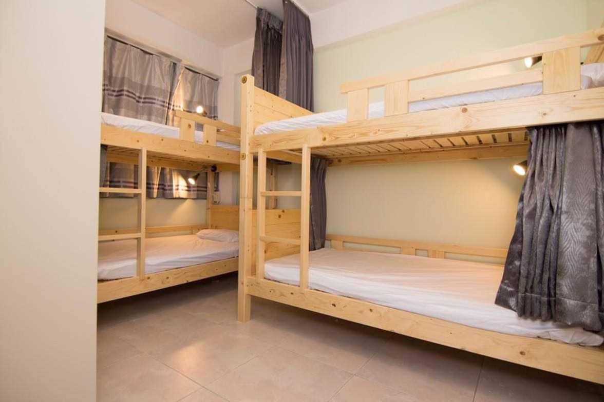 Bunk Bed in Mixed Dormitory Room