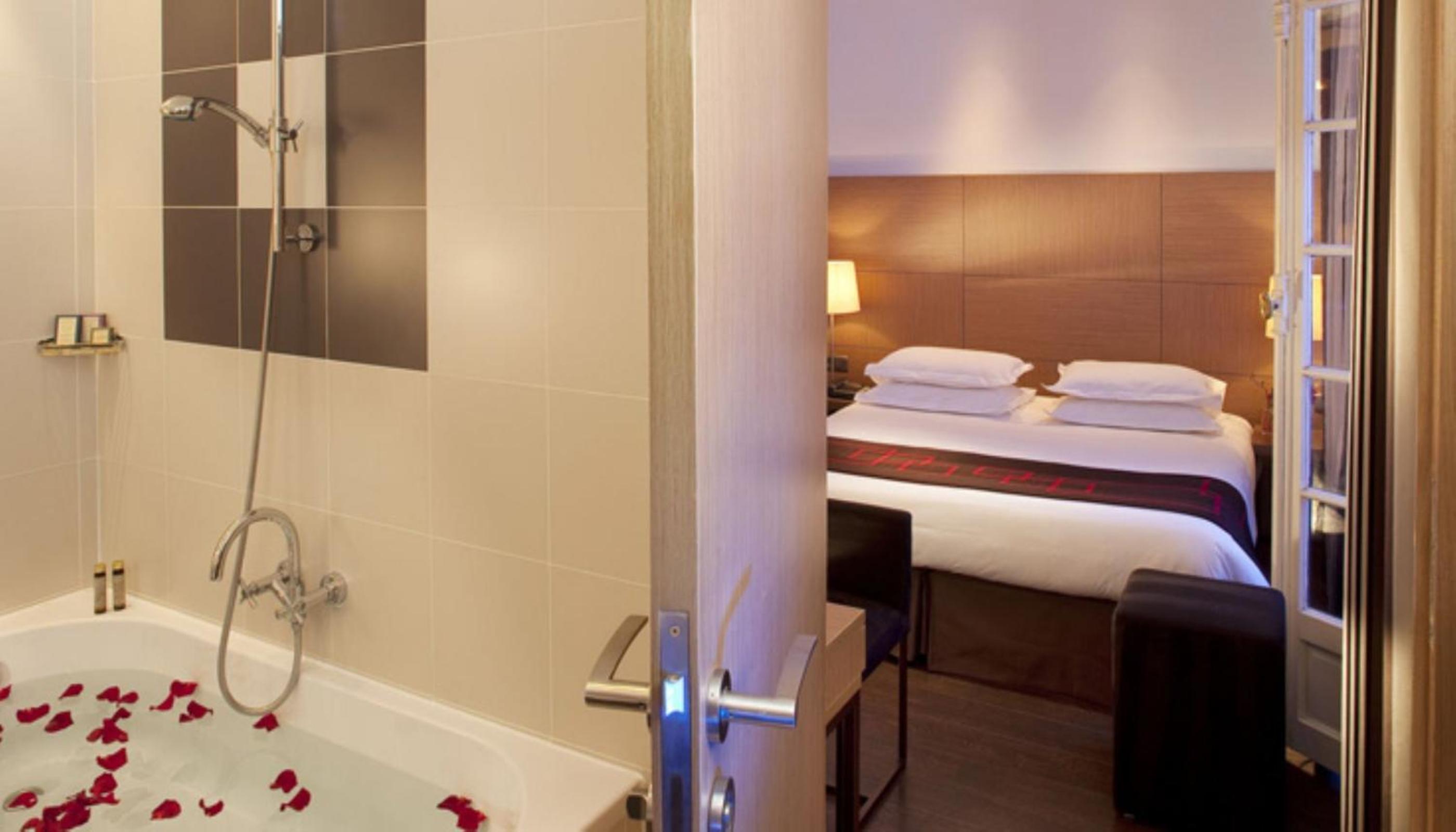 Classic Double or Twin Room photo 2