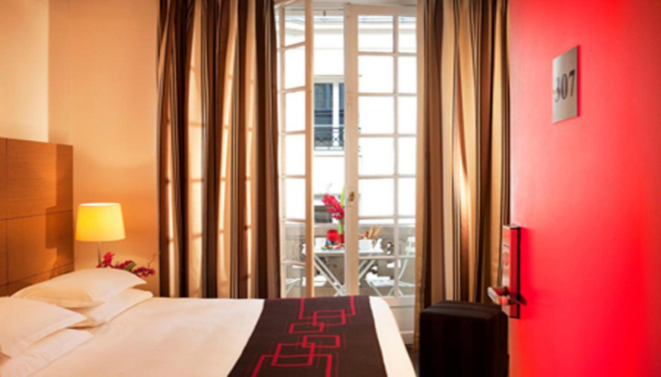 Deluxe Double or Twin Room With Extra Bed photo 1