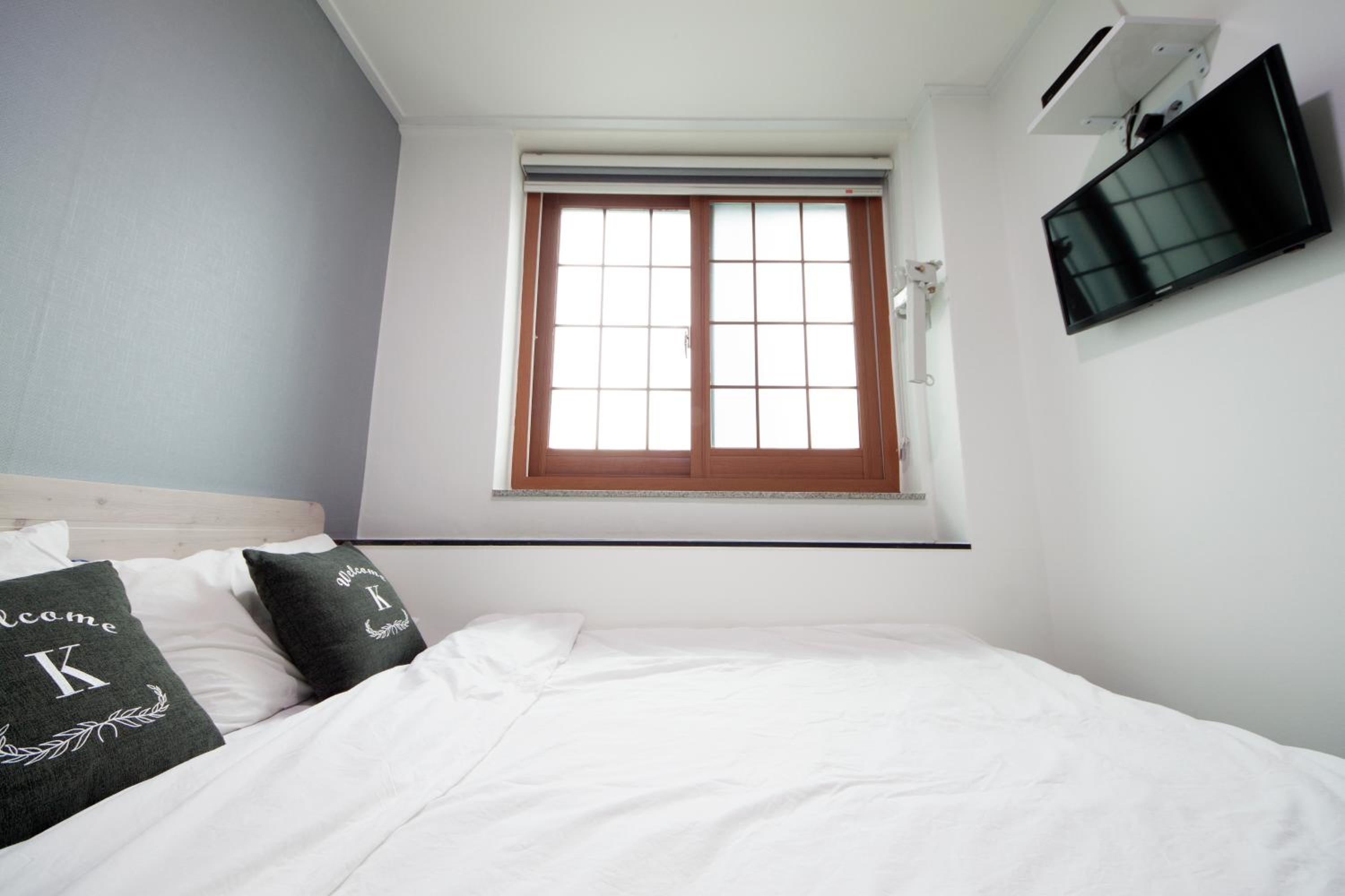Economy Double Room - Photo 3