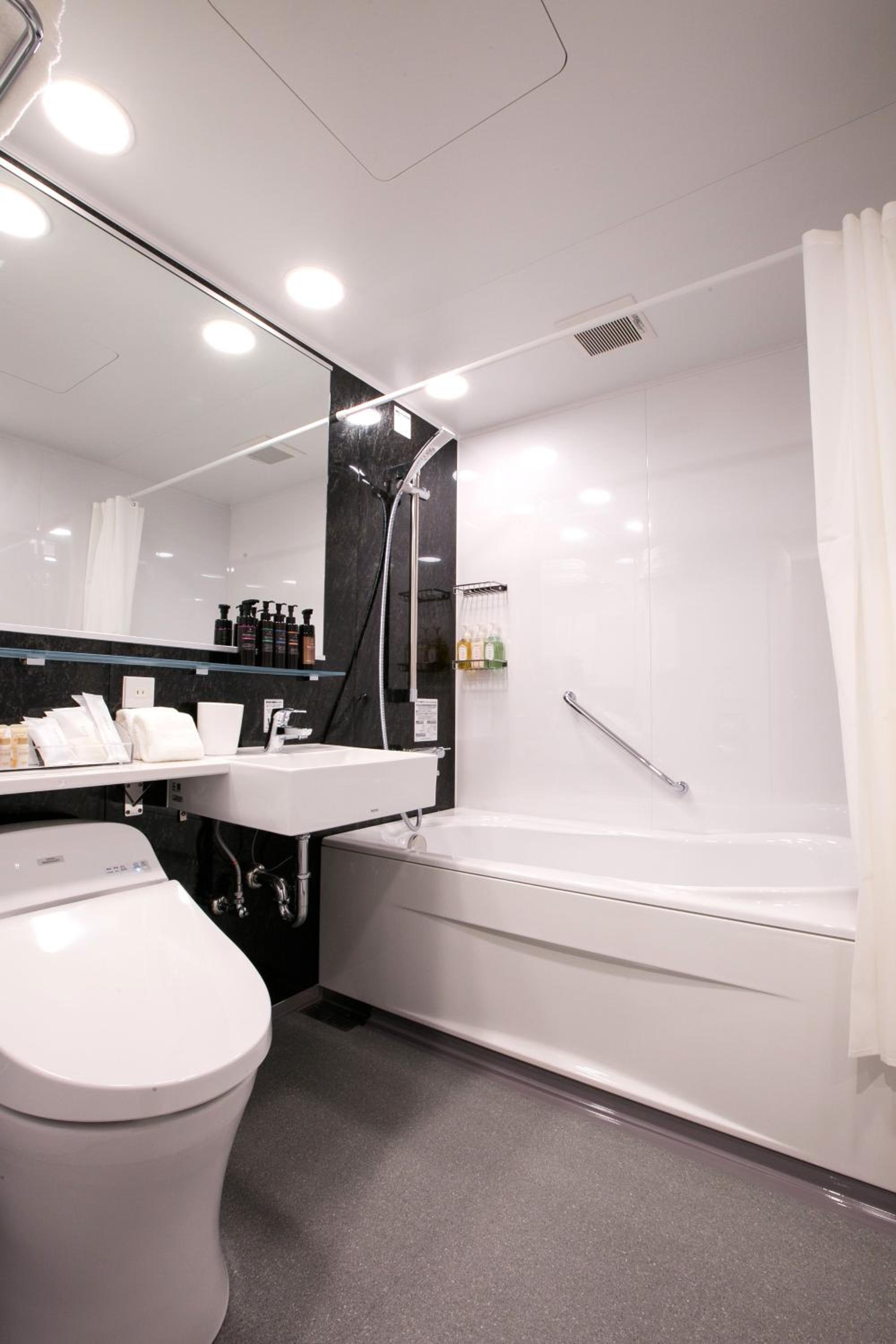 Twin Room - Photo 7