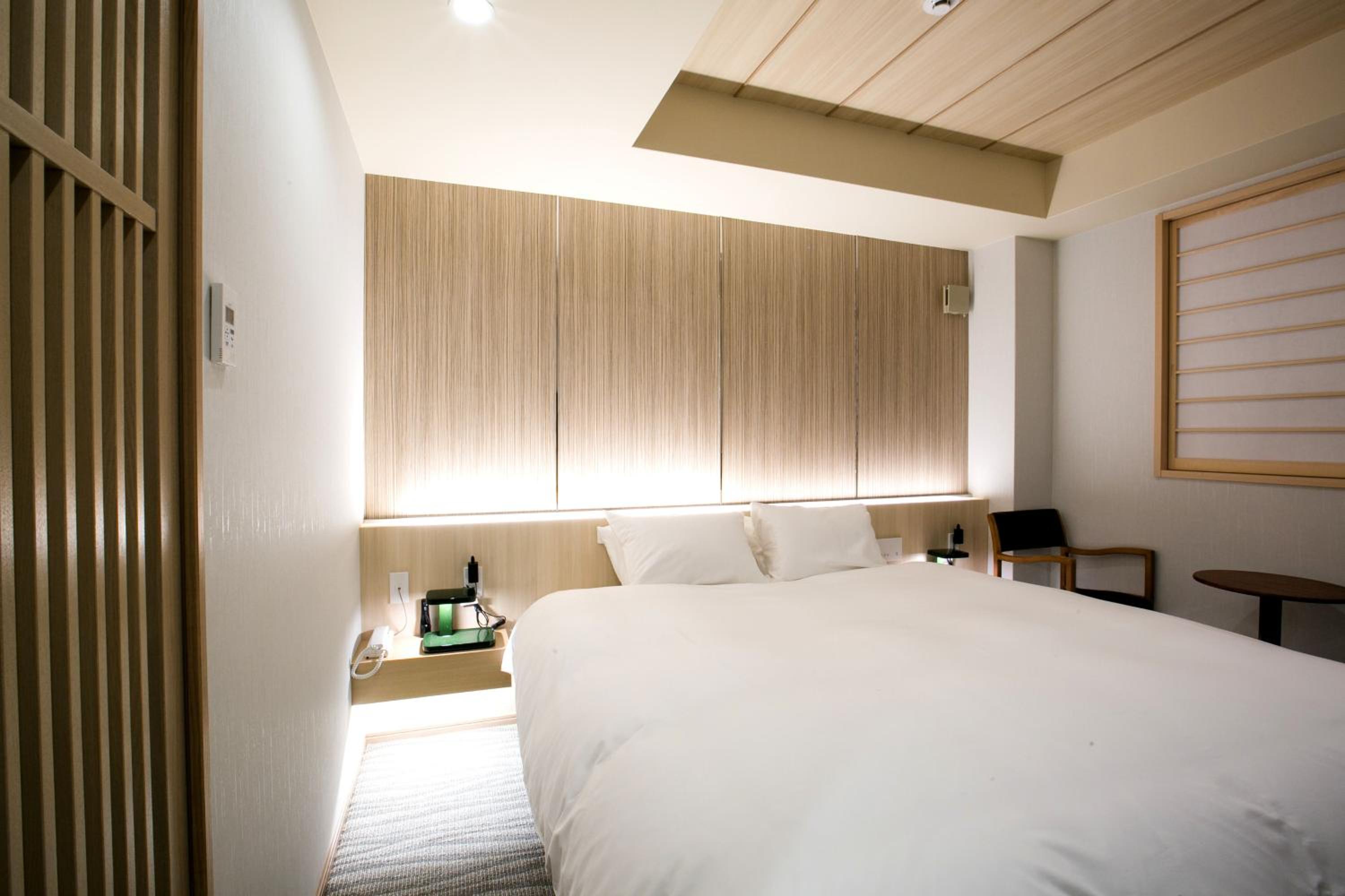 Double Room - Photo 8