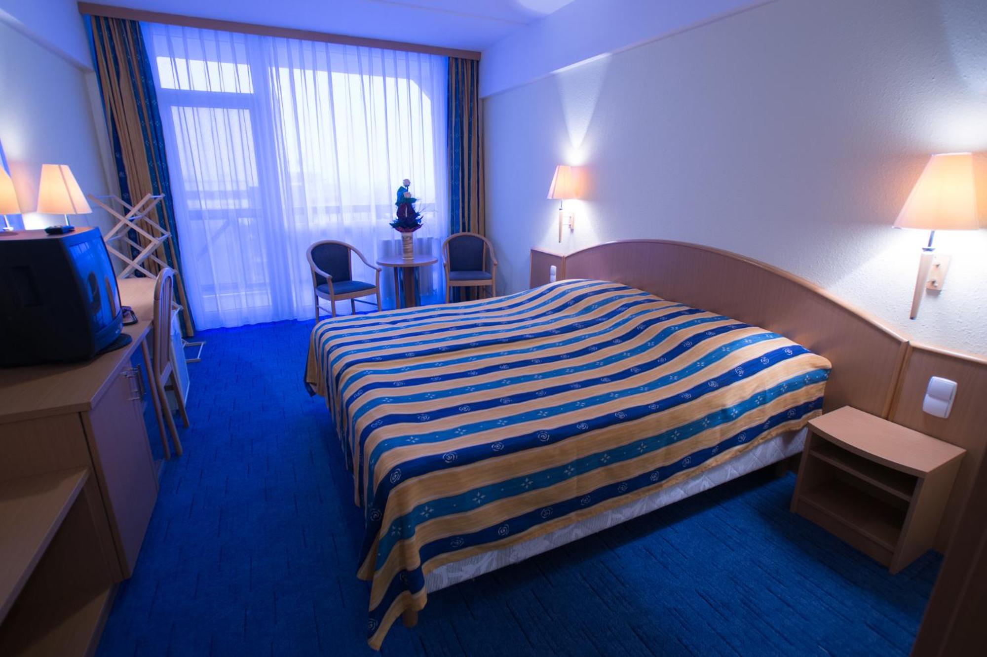 Standard Double Room - Photo 2