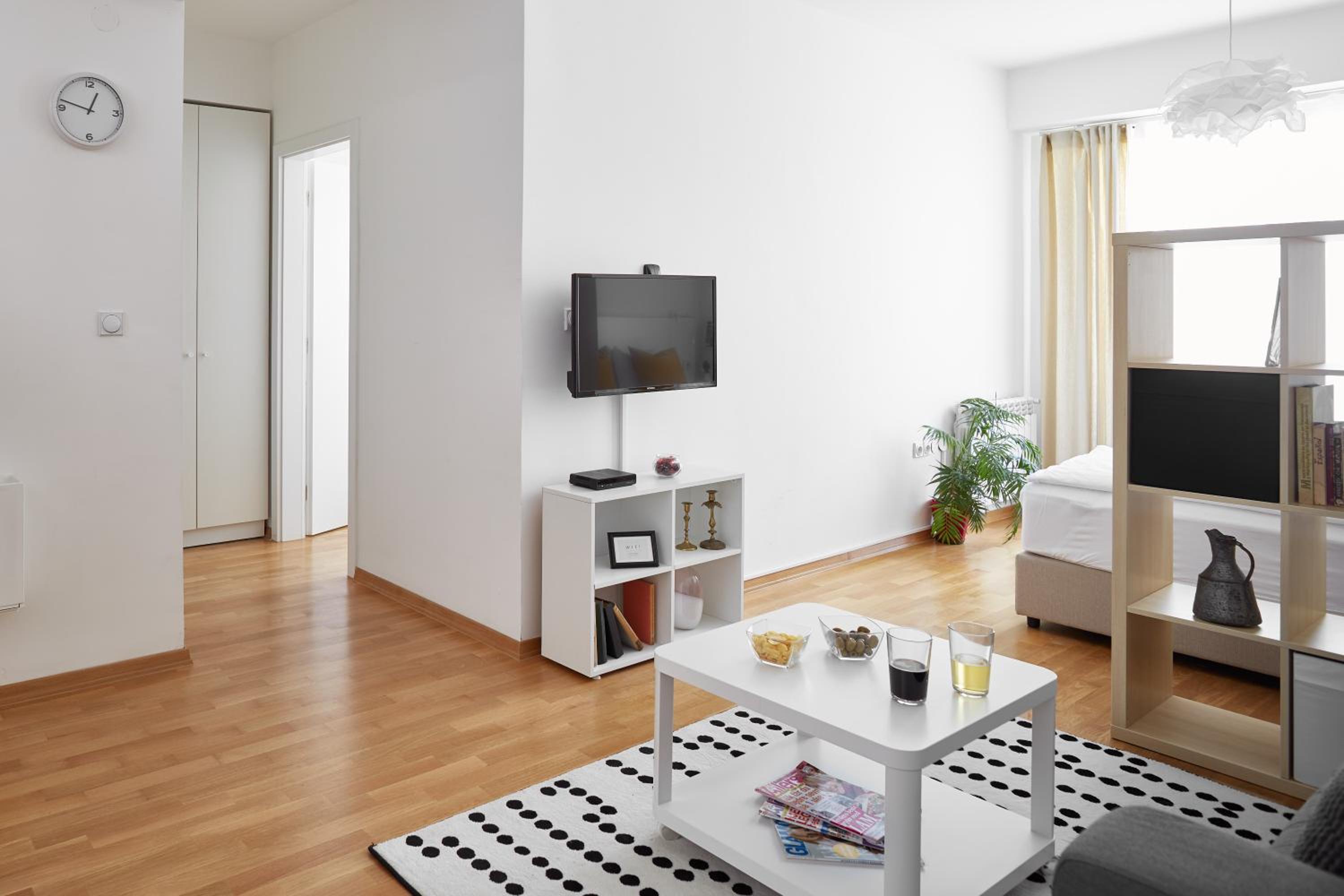Apartment with Balcony (4 adults + 2 children) photo 3