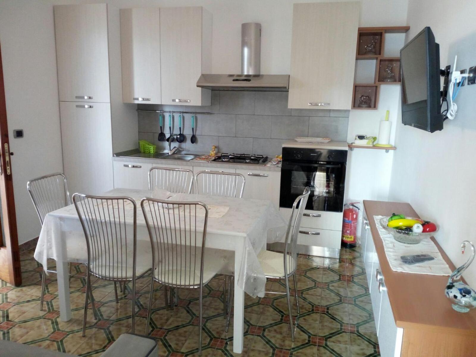Two-Bedroom House - Photo 41