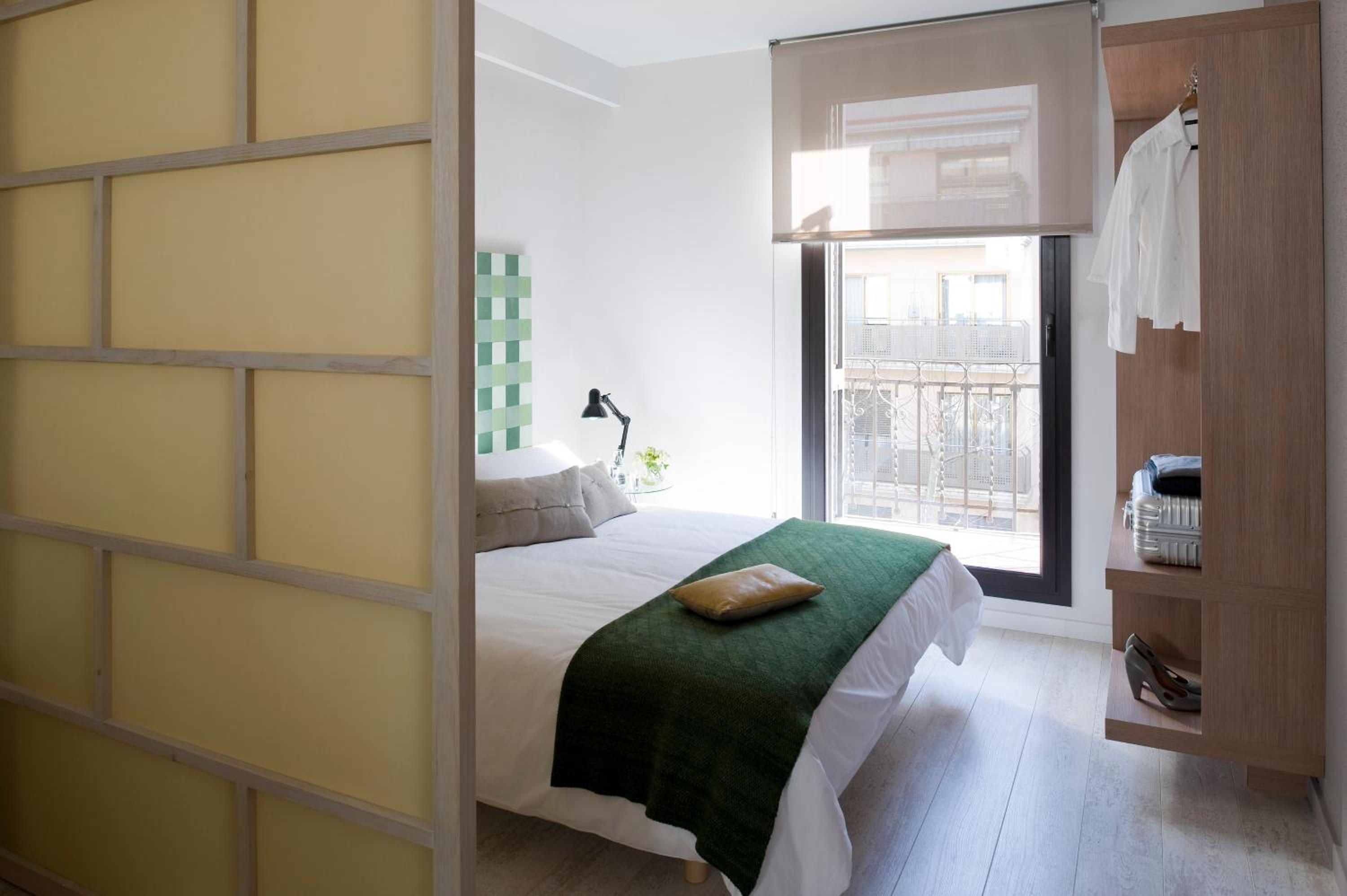 Apartamento de dos dormitorios con un baño