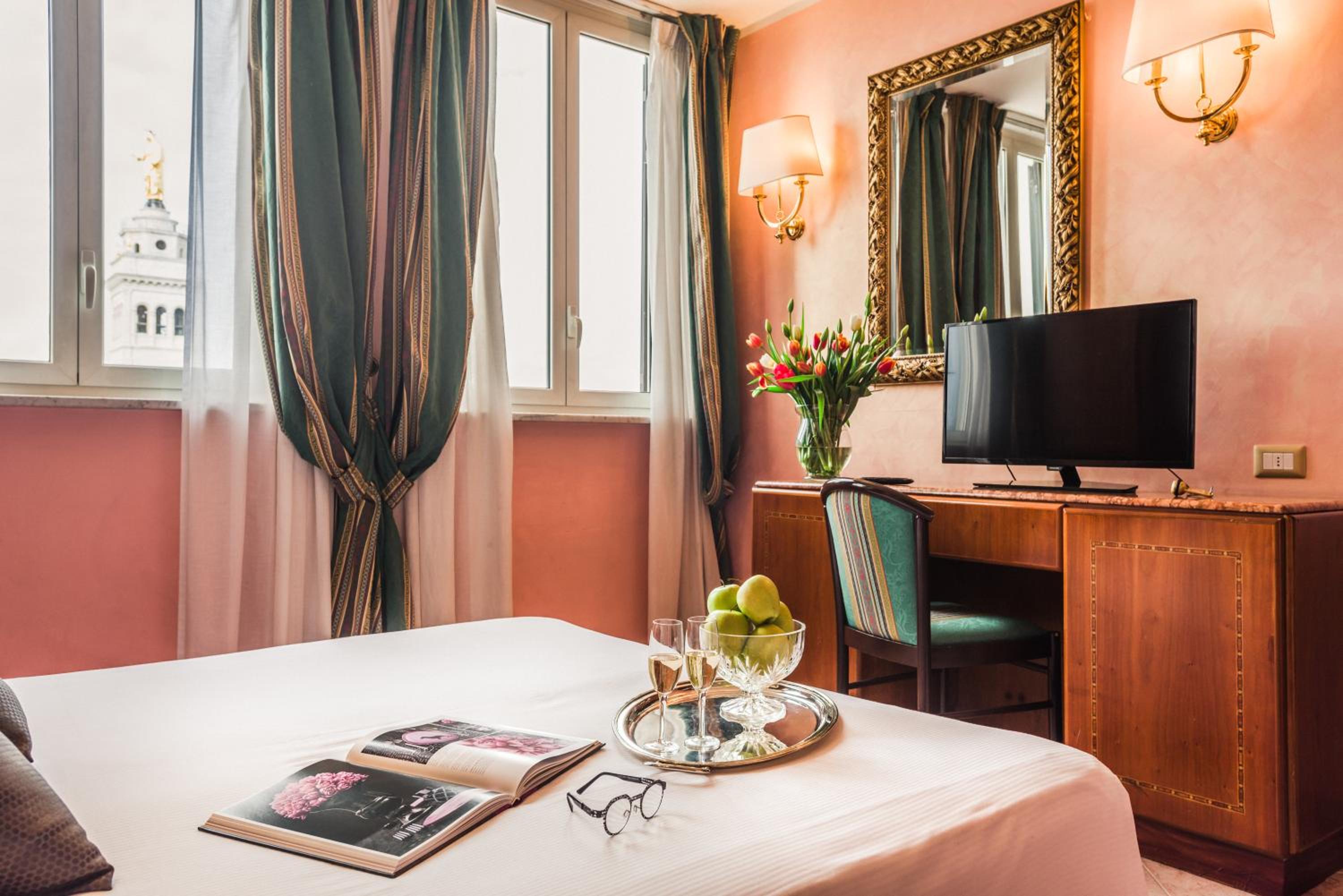 Superior Double Room with City View photo 3
