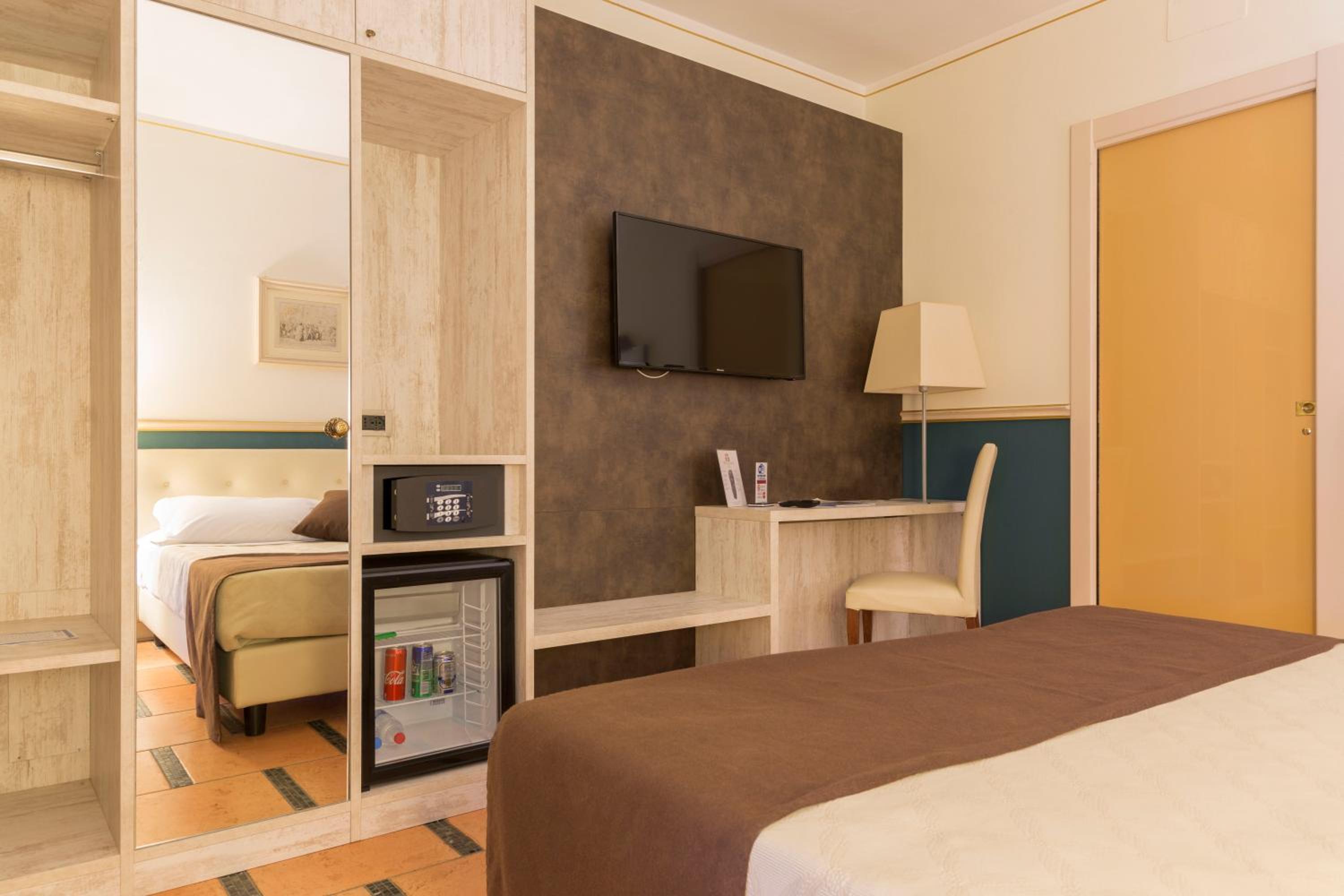 Economy Double or Twin Room photo 1