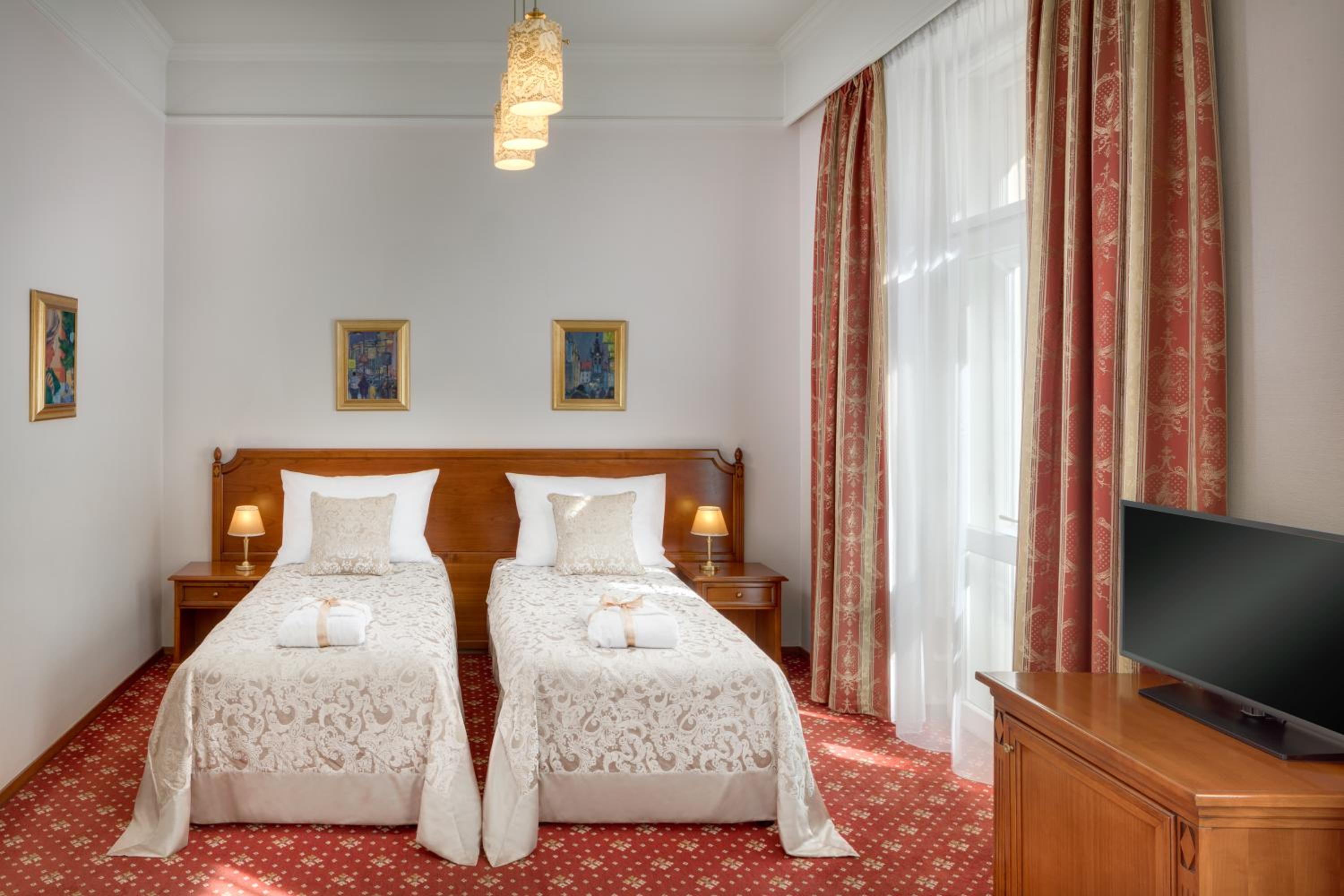 Superior Double or Twin Room with Extra Bed