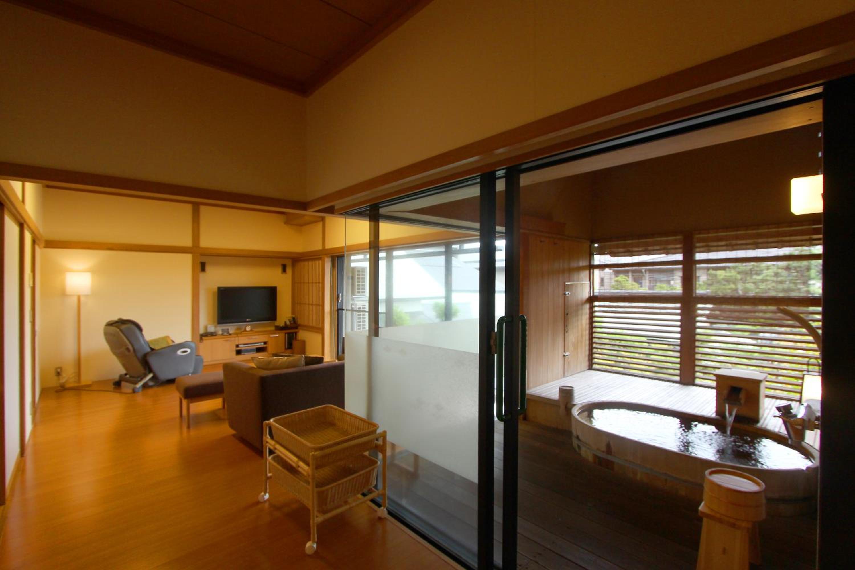 Quadruple Room - Photo 4