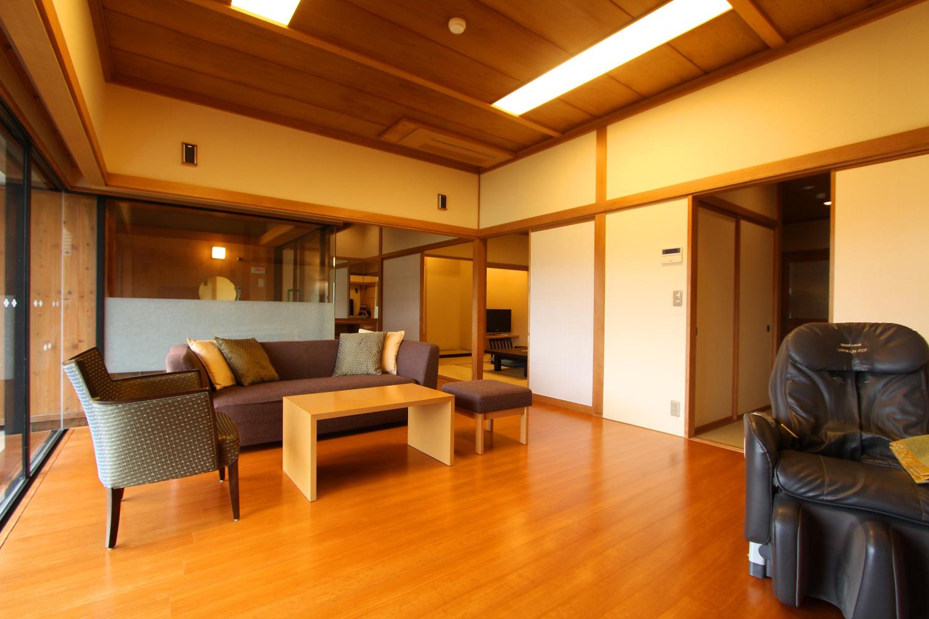 Quadruple Room - Photo 1