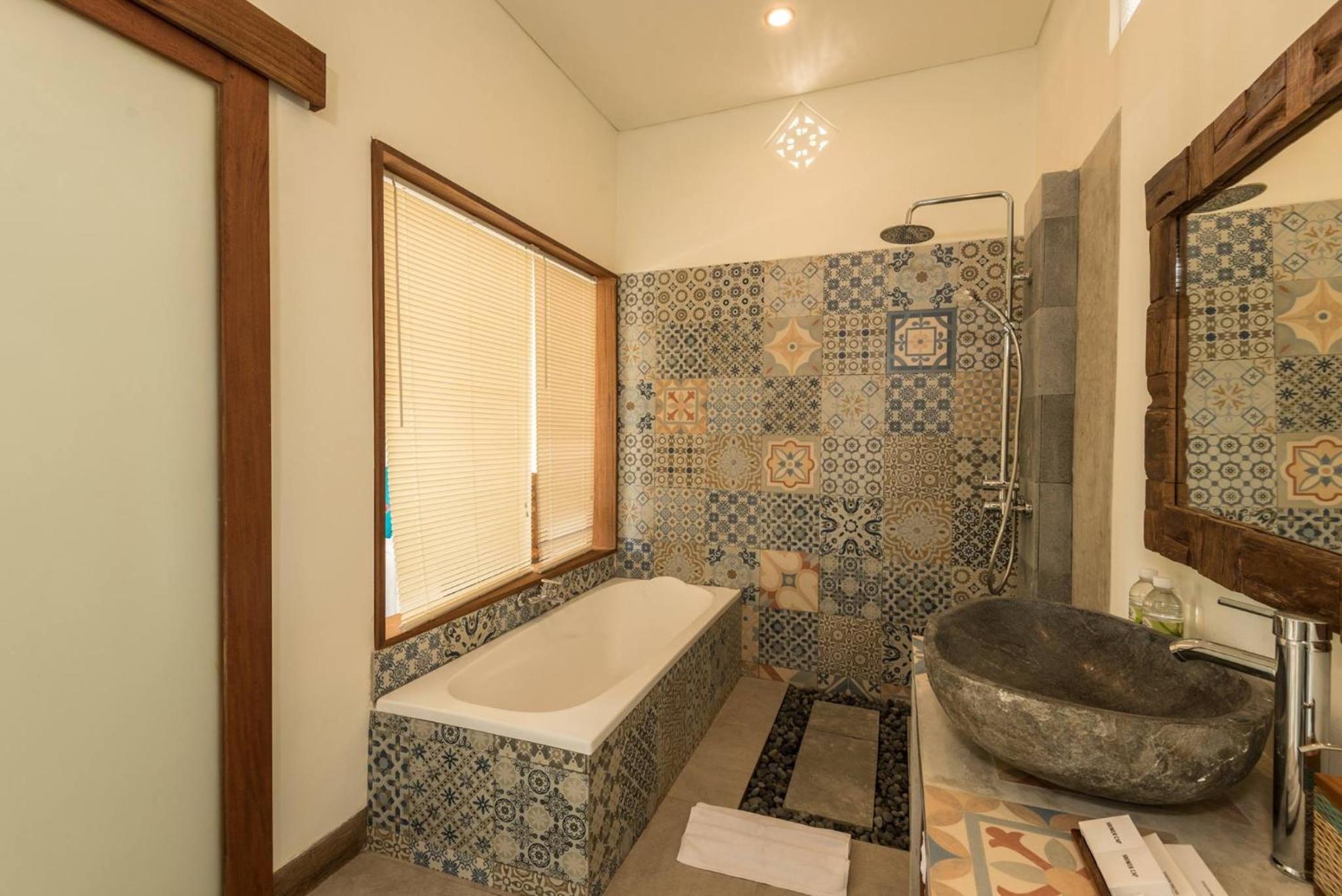 Deluxe Suite - Photo 6