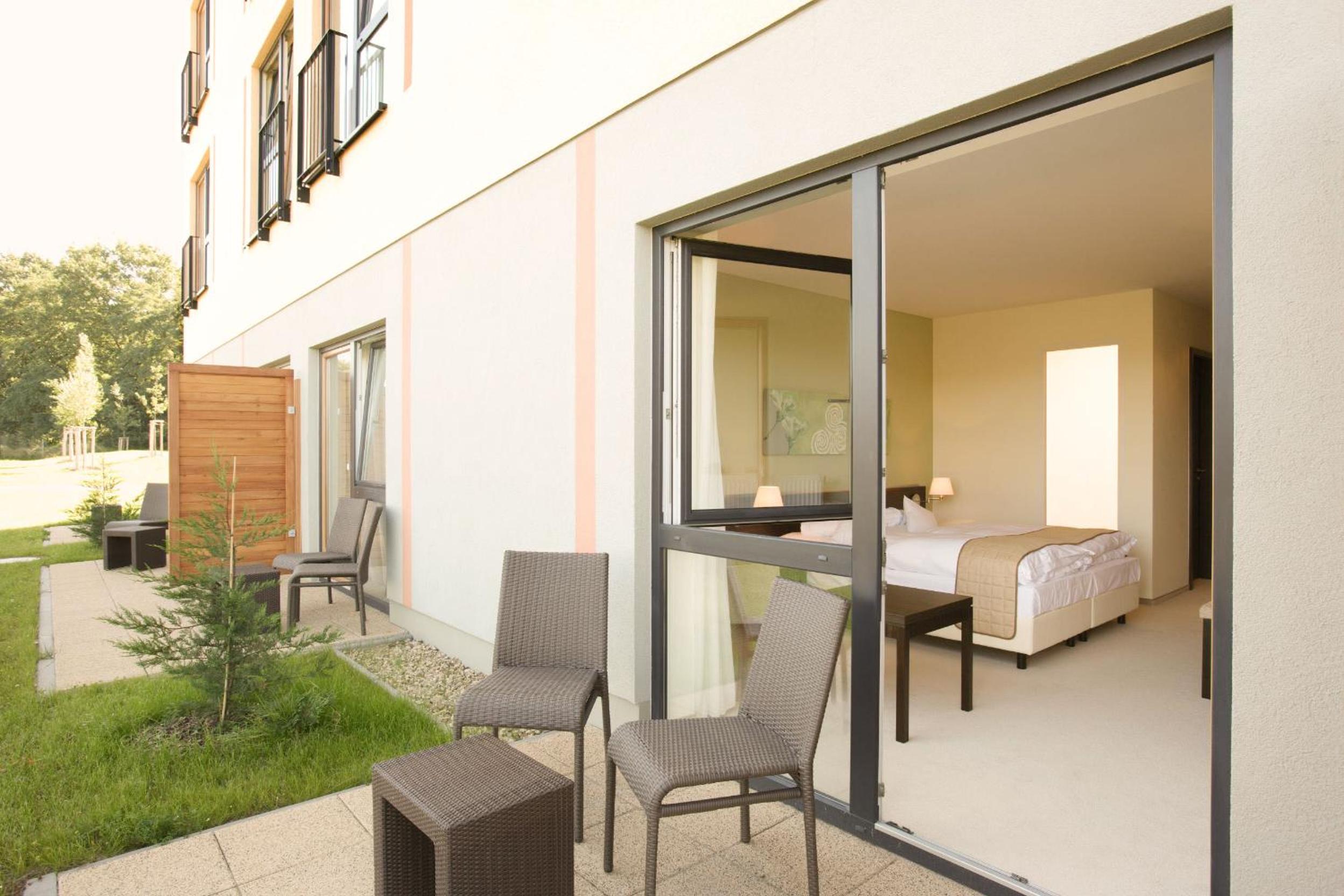 Double Room with Terrace/Balcony - Photo 2